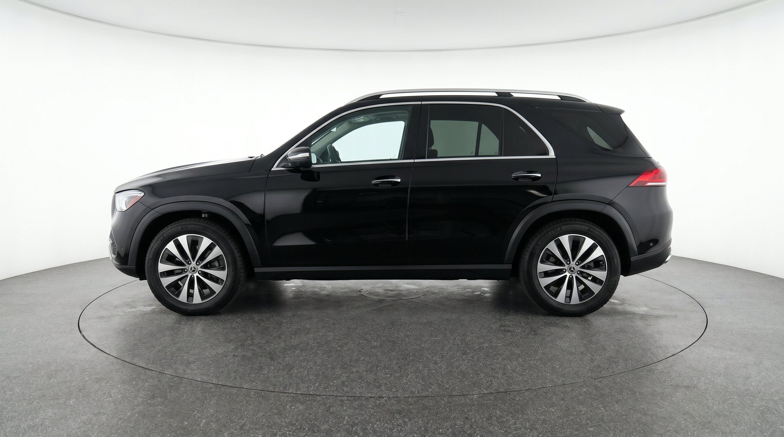 Thumbnail: 2026 Mercedes-Benz GLE - 5
