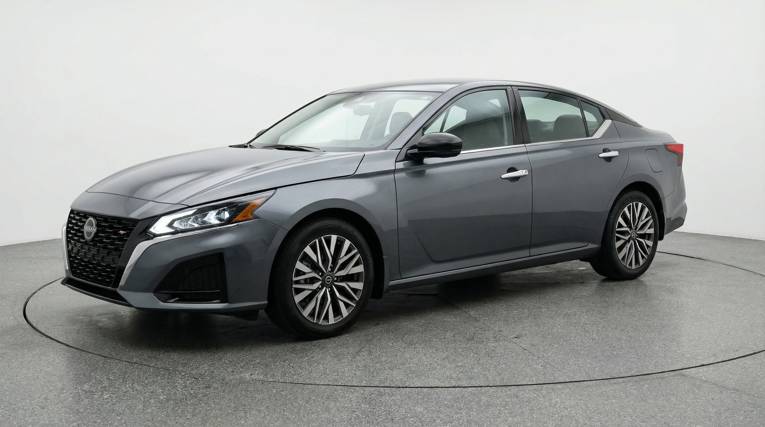 Thumbnail: 2025 Nissan Altima - 3