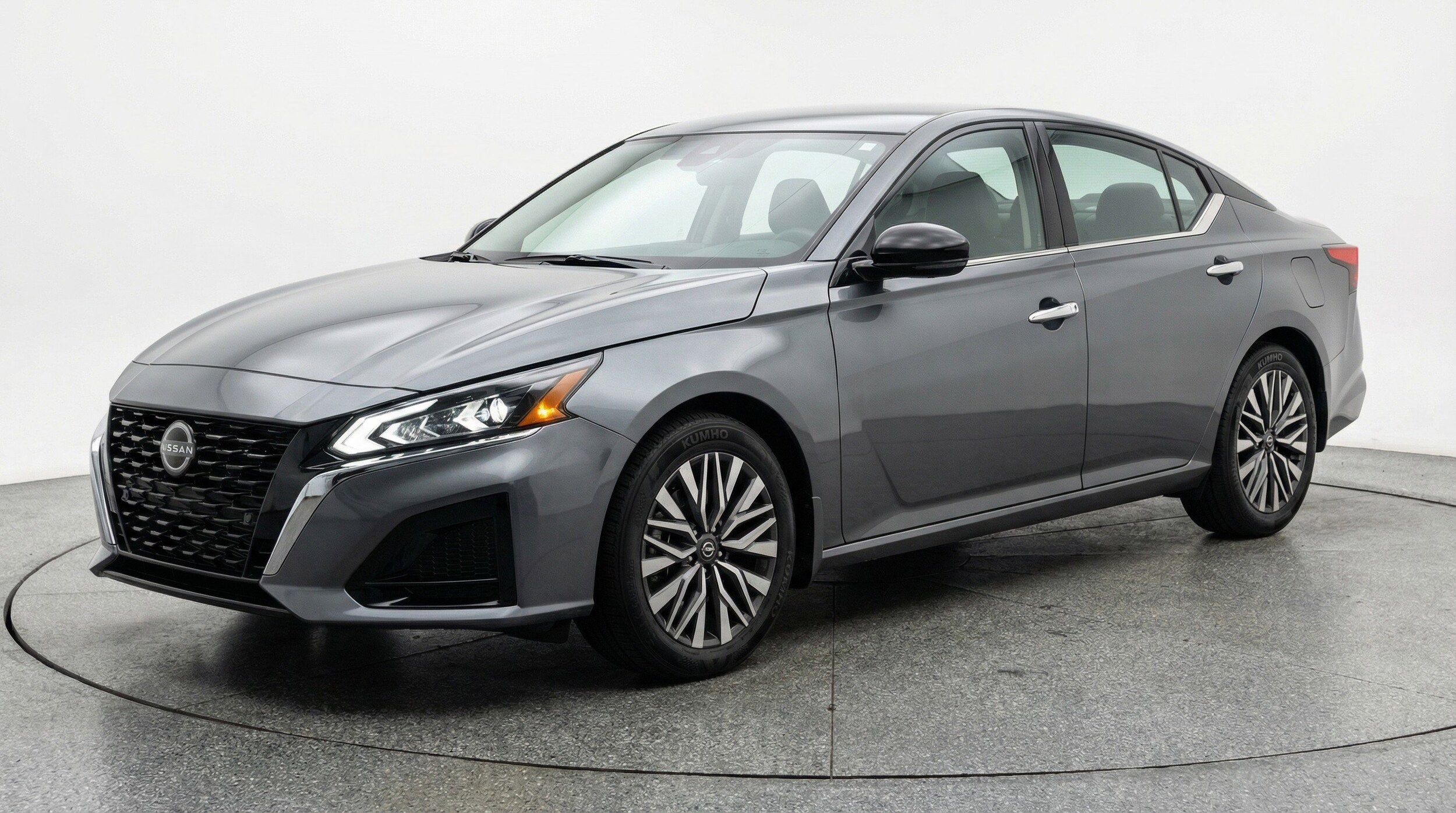 Thumbnail: 2025 Nissan Altima - 3