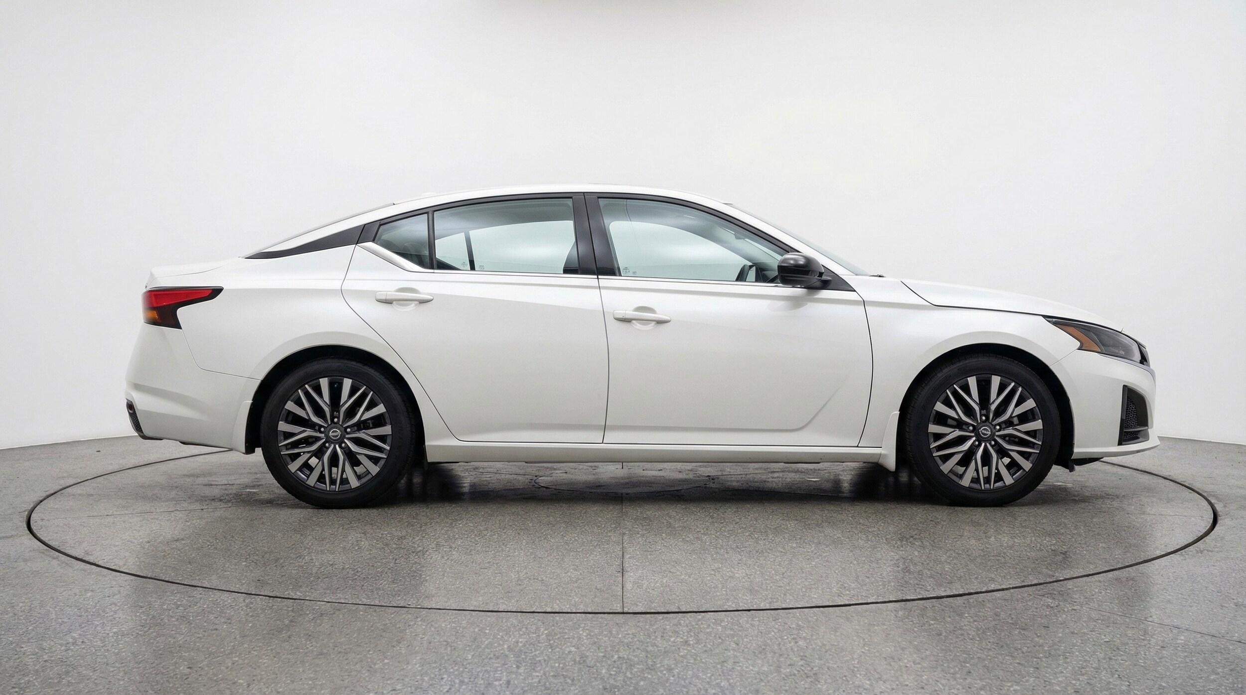 Thumbnail: 2025 Nissan Altima - 11