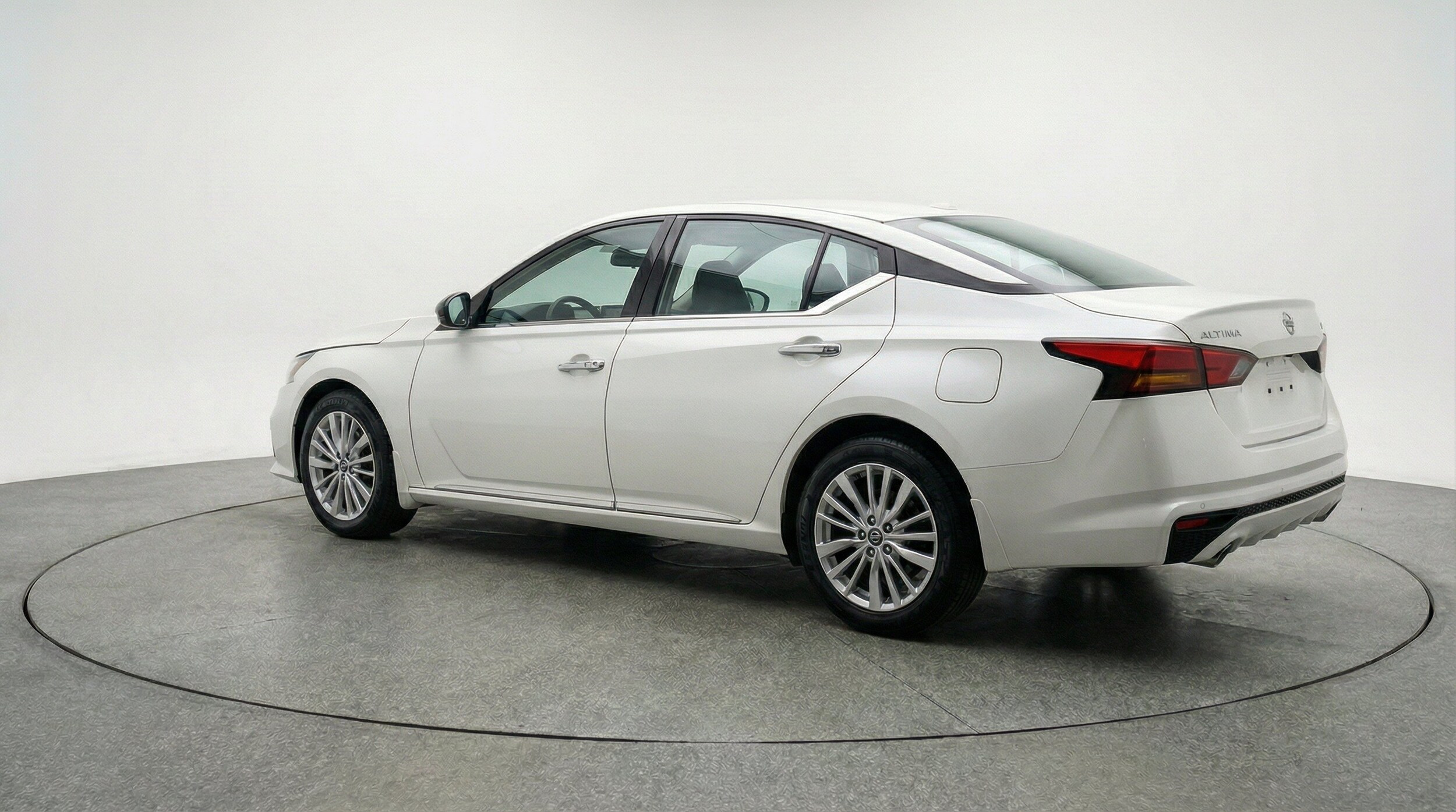 Thumbnail: 2025 Nissan Altima - 6