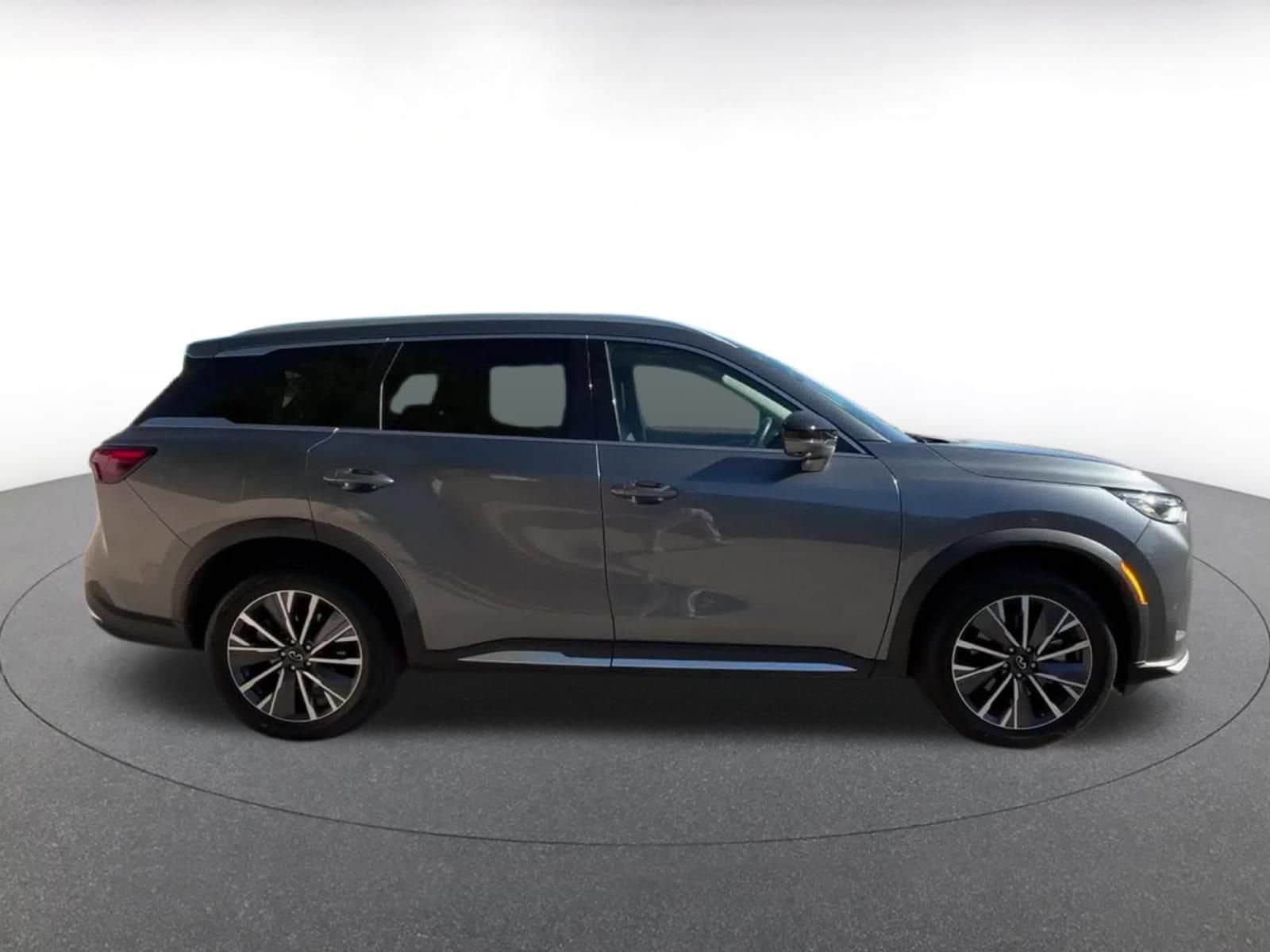 Thumbnail: 2026 INFINITI QX60 - 13