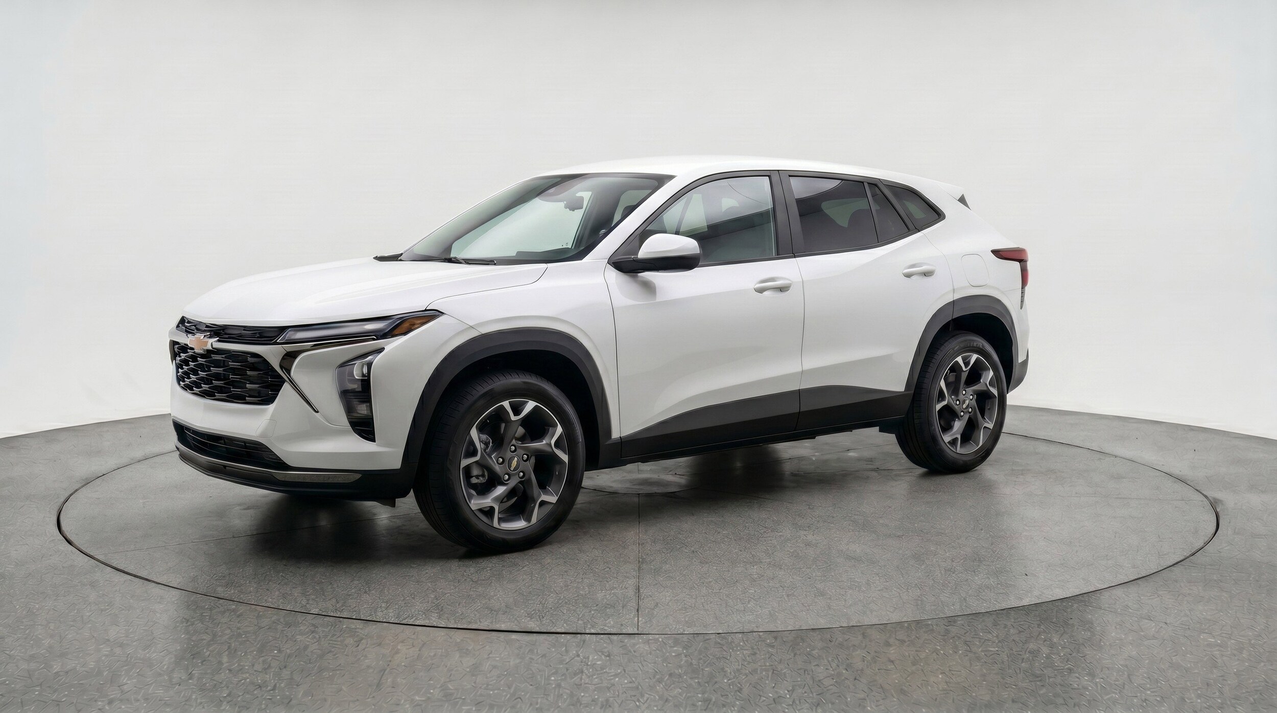 Thumbnail: 2025 Chevrolet Trax - 3