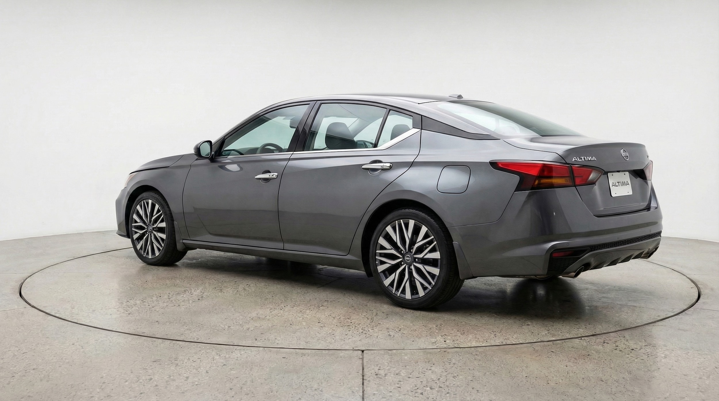 Thumbnail: 2025 Nissan Altima - 5