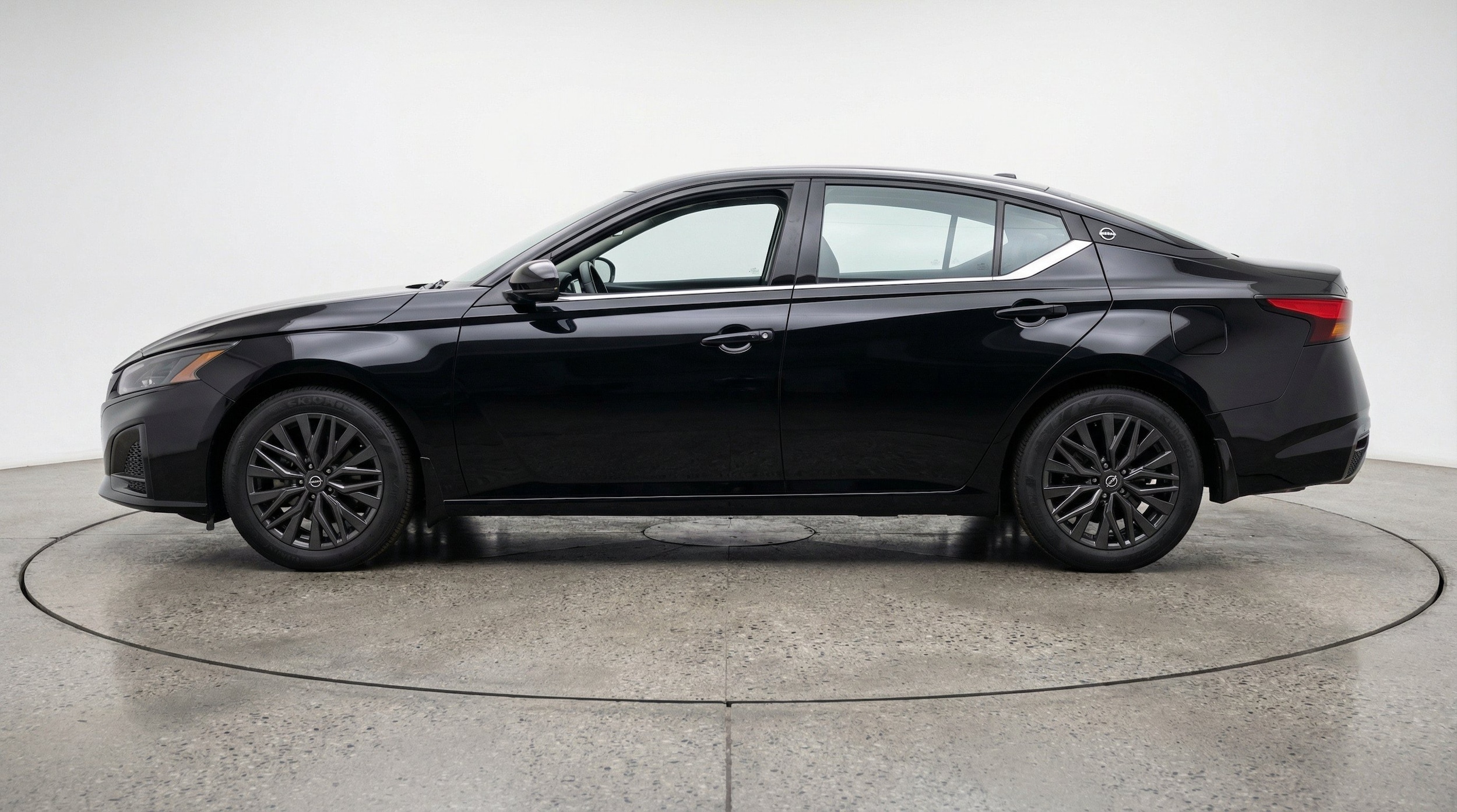 Thumbnail: 2026 Nissan Altima - 5