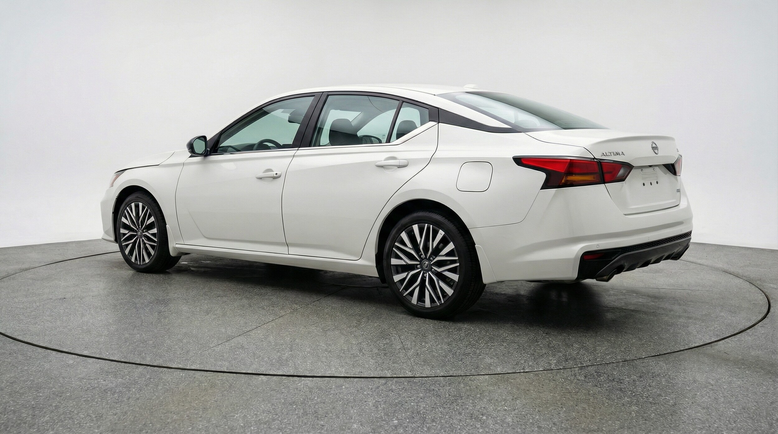 Thumbnail: 2025 Nissan Altima - 5