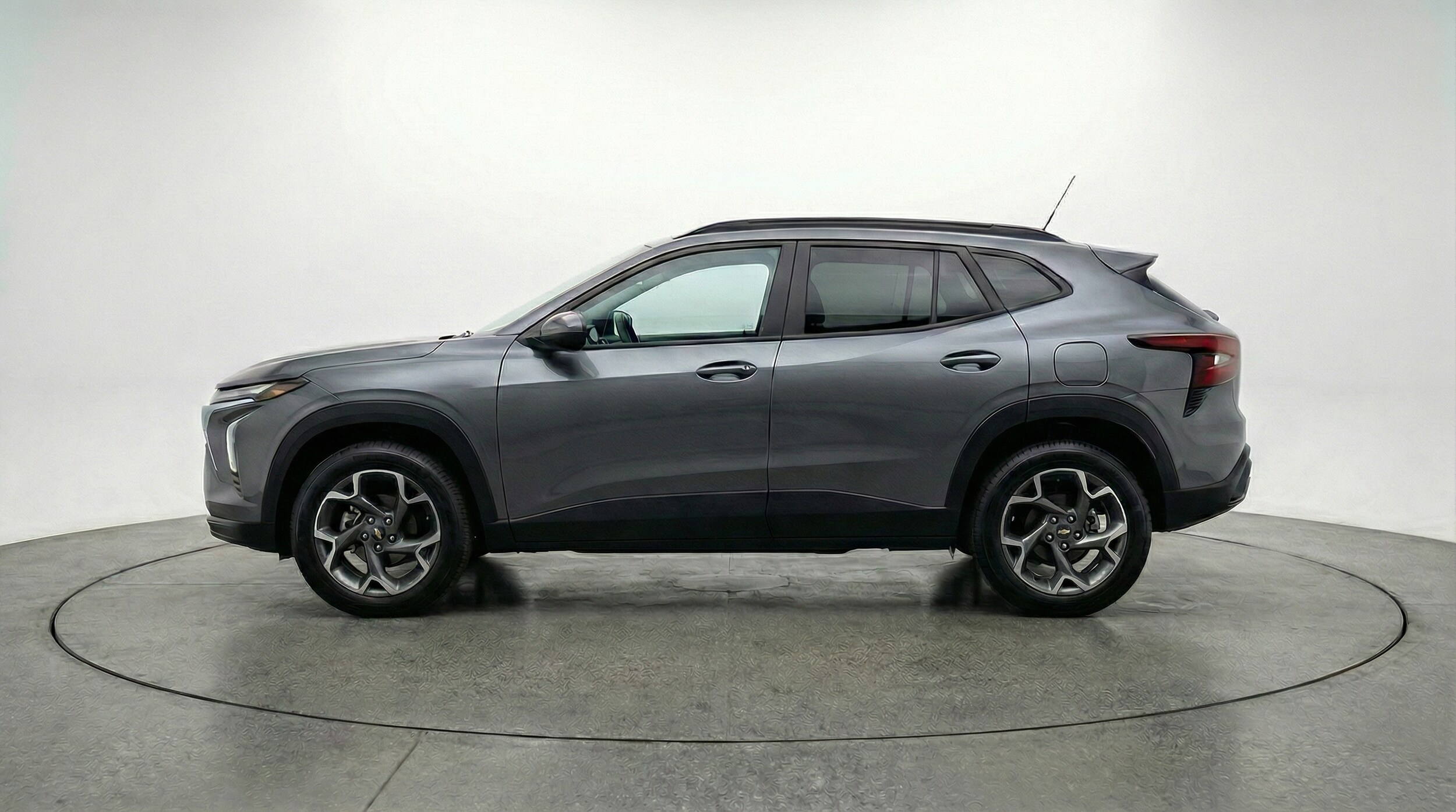 Thumbnail: 2025 Chevrolet Trax - 4