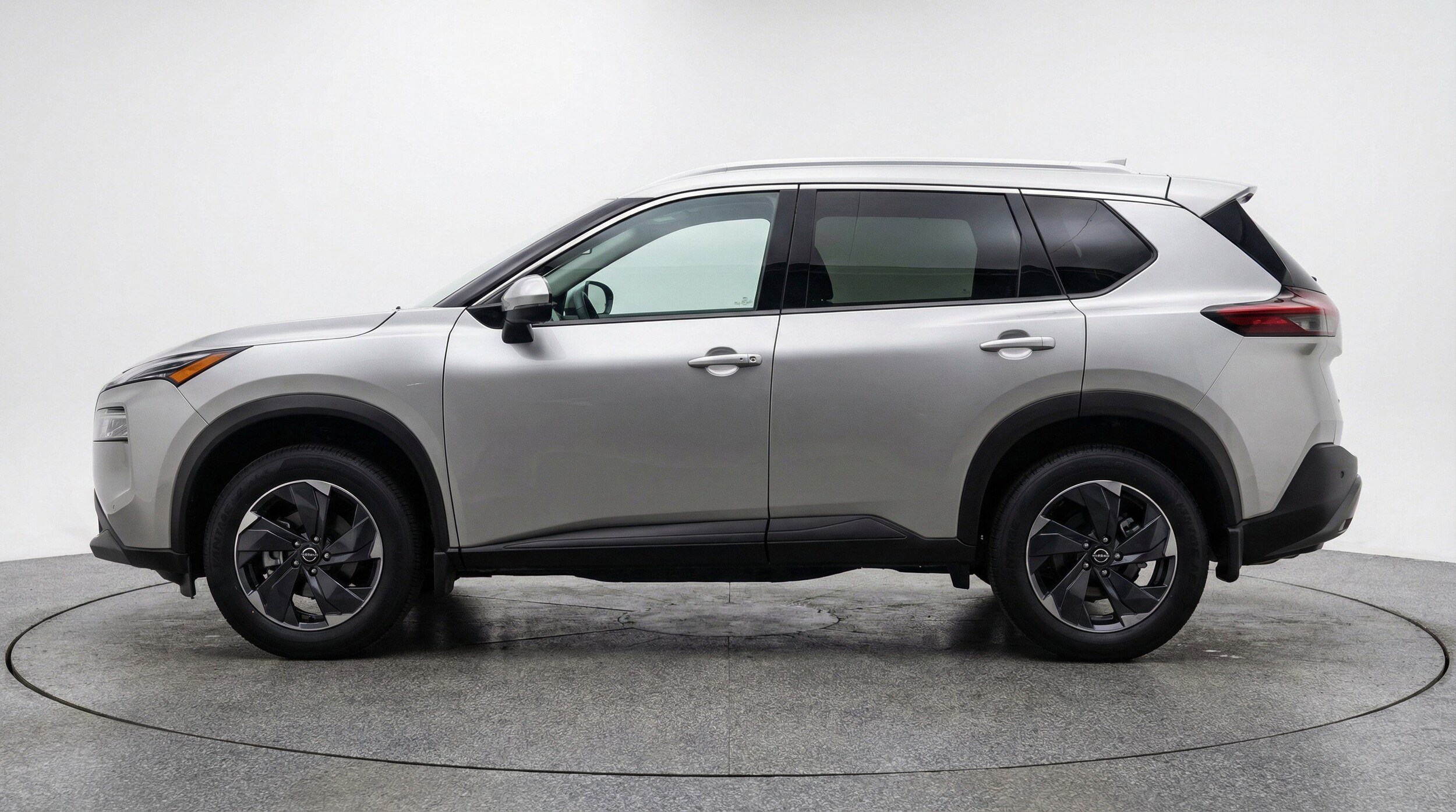 Thumbnail: 2025 Nissan Rogue - 5