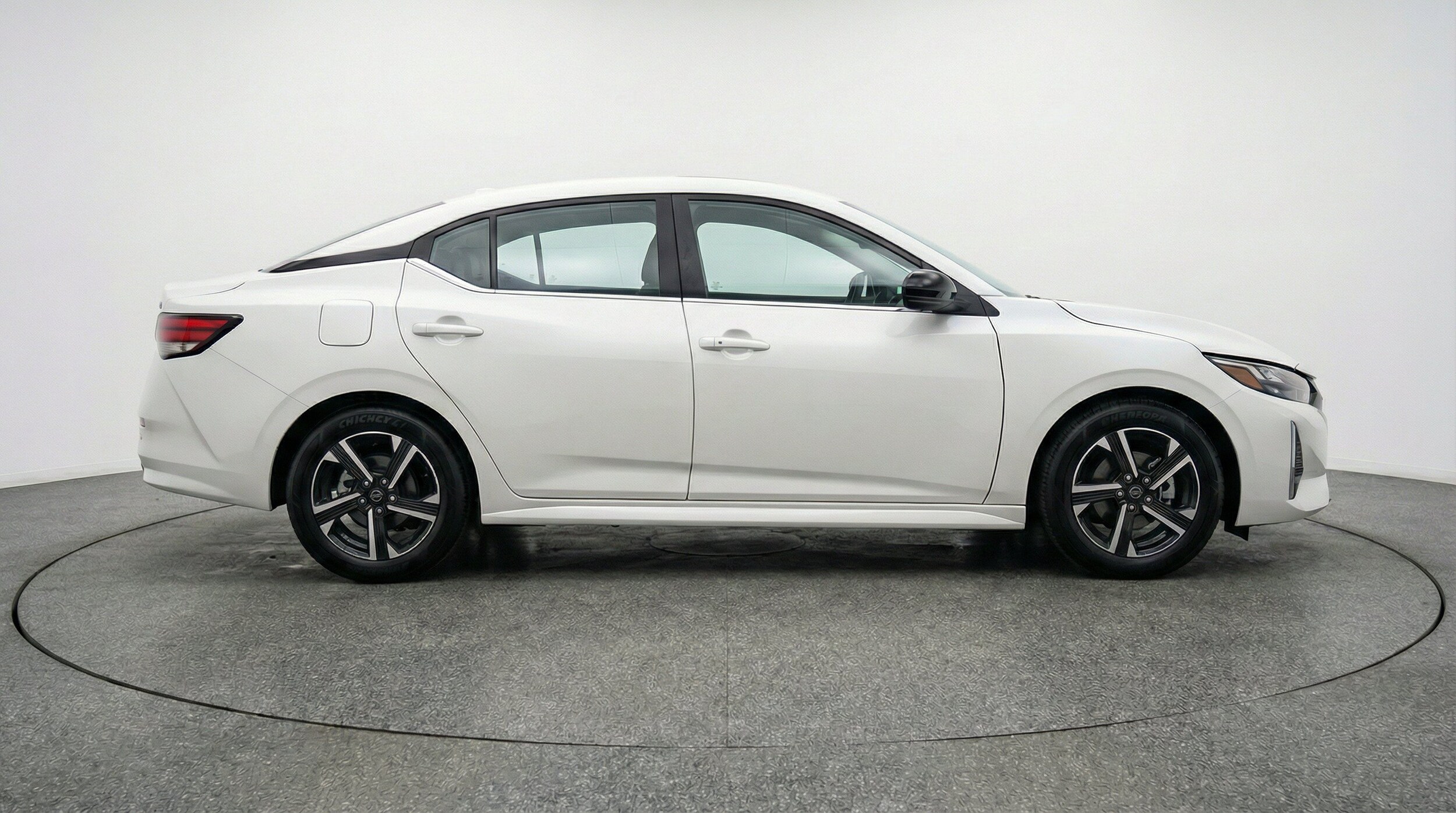 Thumbnail: 2025 Nissan Sentra - 11