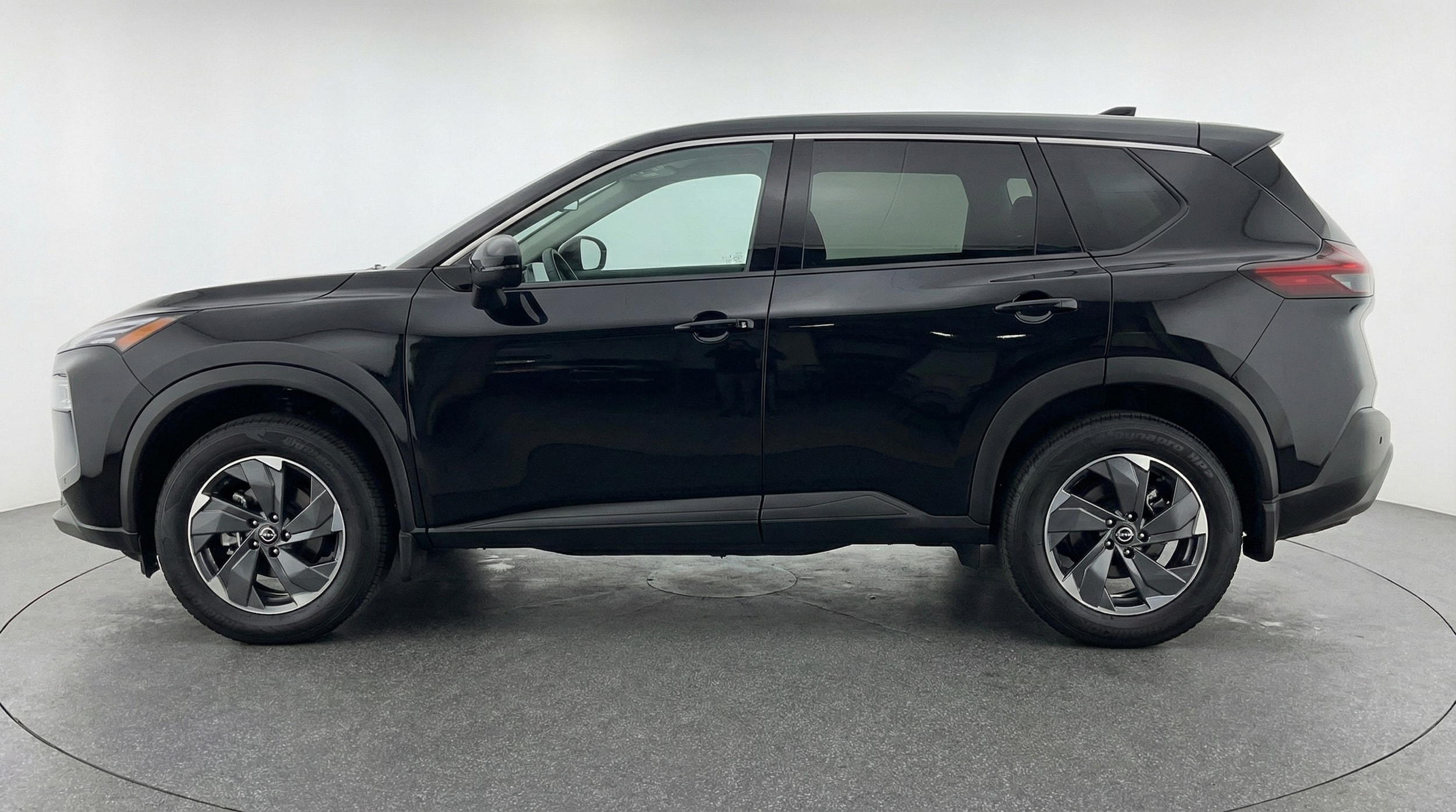 Thumbnail: 2025 Nissan Rogue - 4