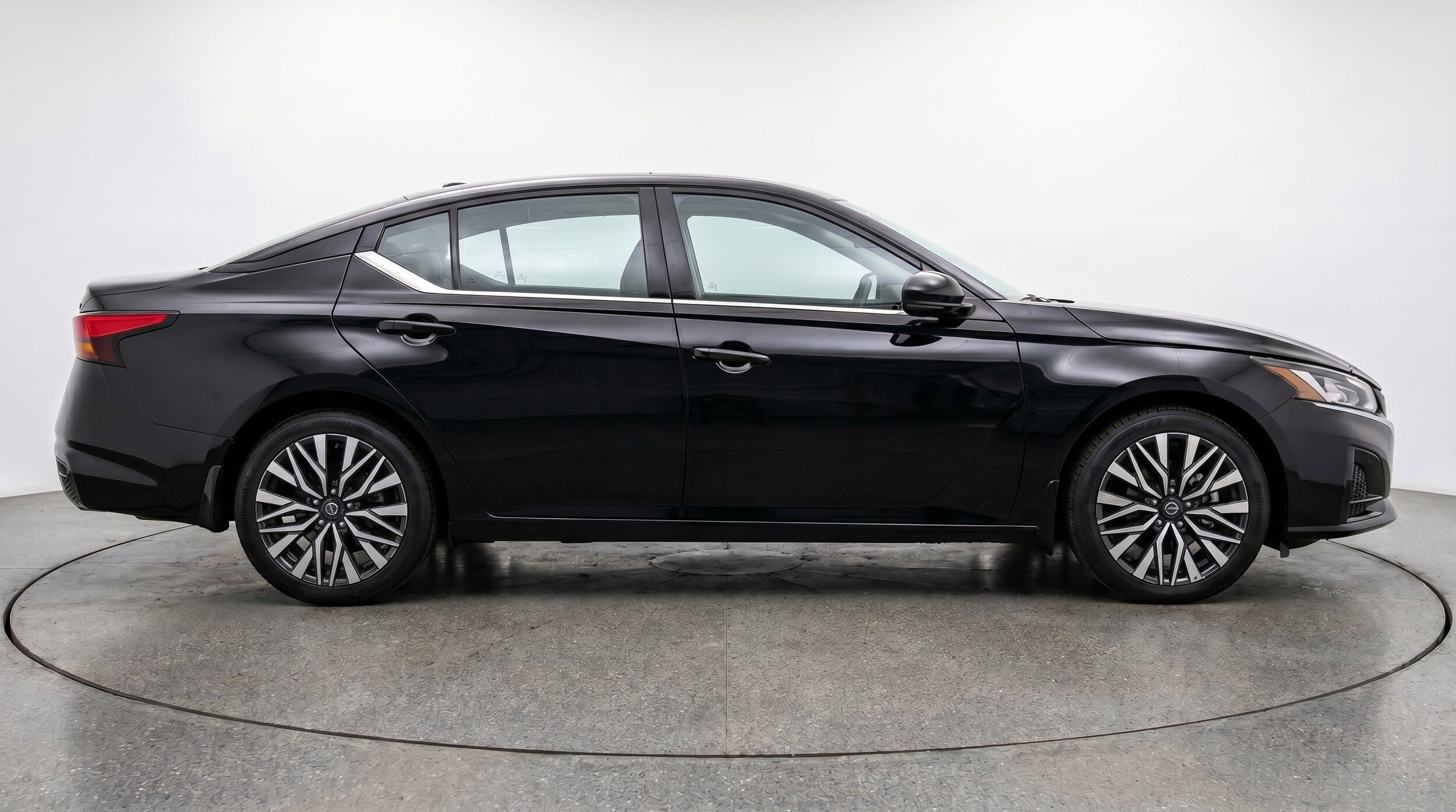 Thumbnail: 2025 Nissan Altima - 11
