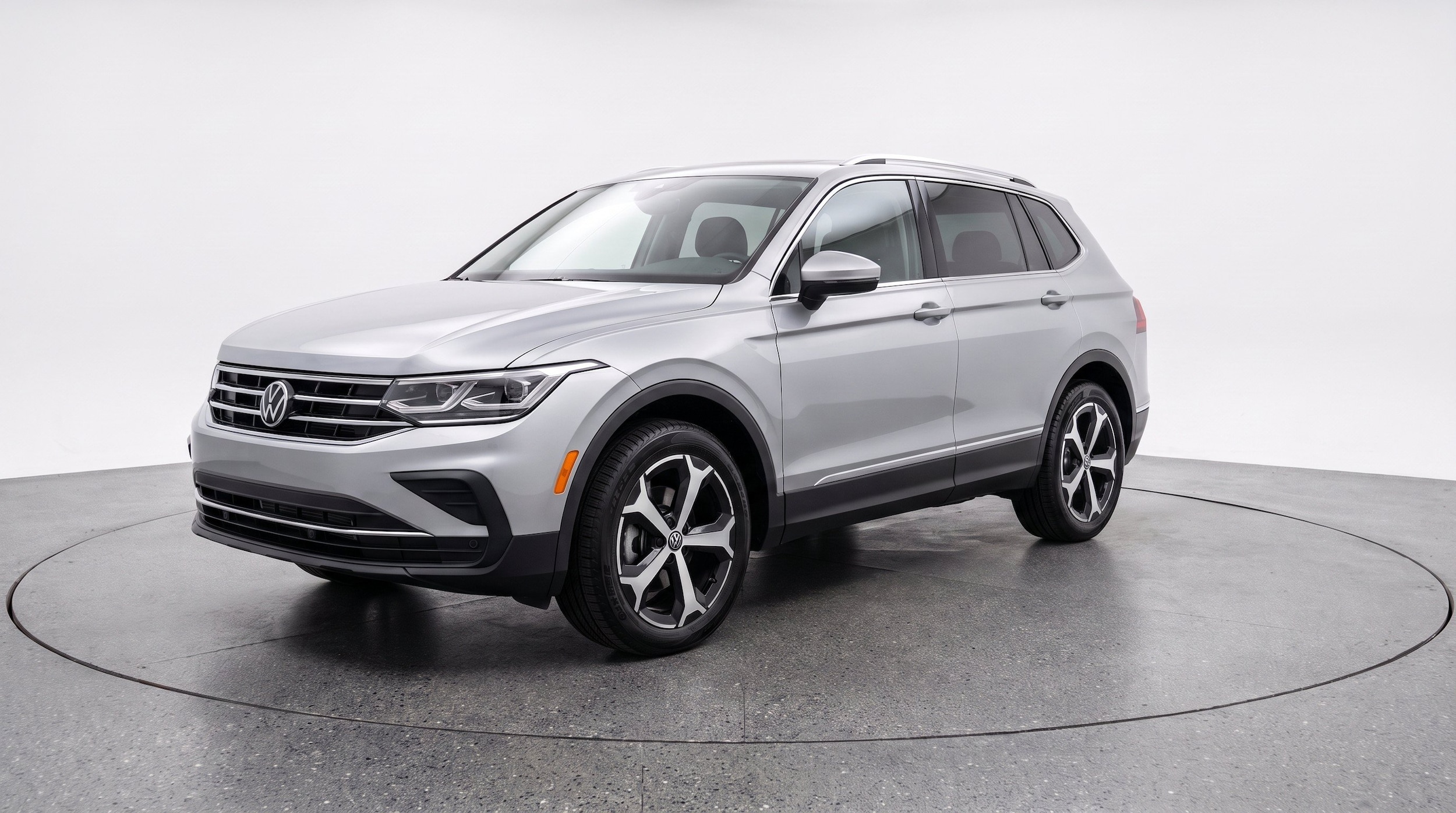 Thumbnail: 2026 Volkswagen Tiguan - 3