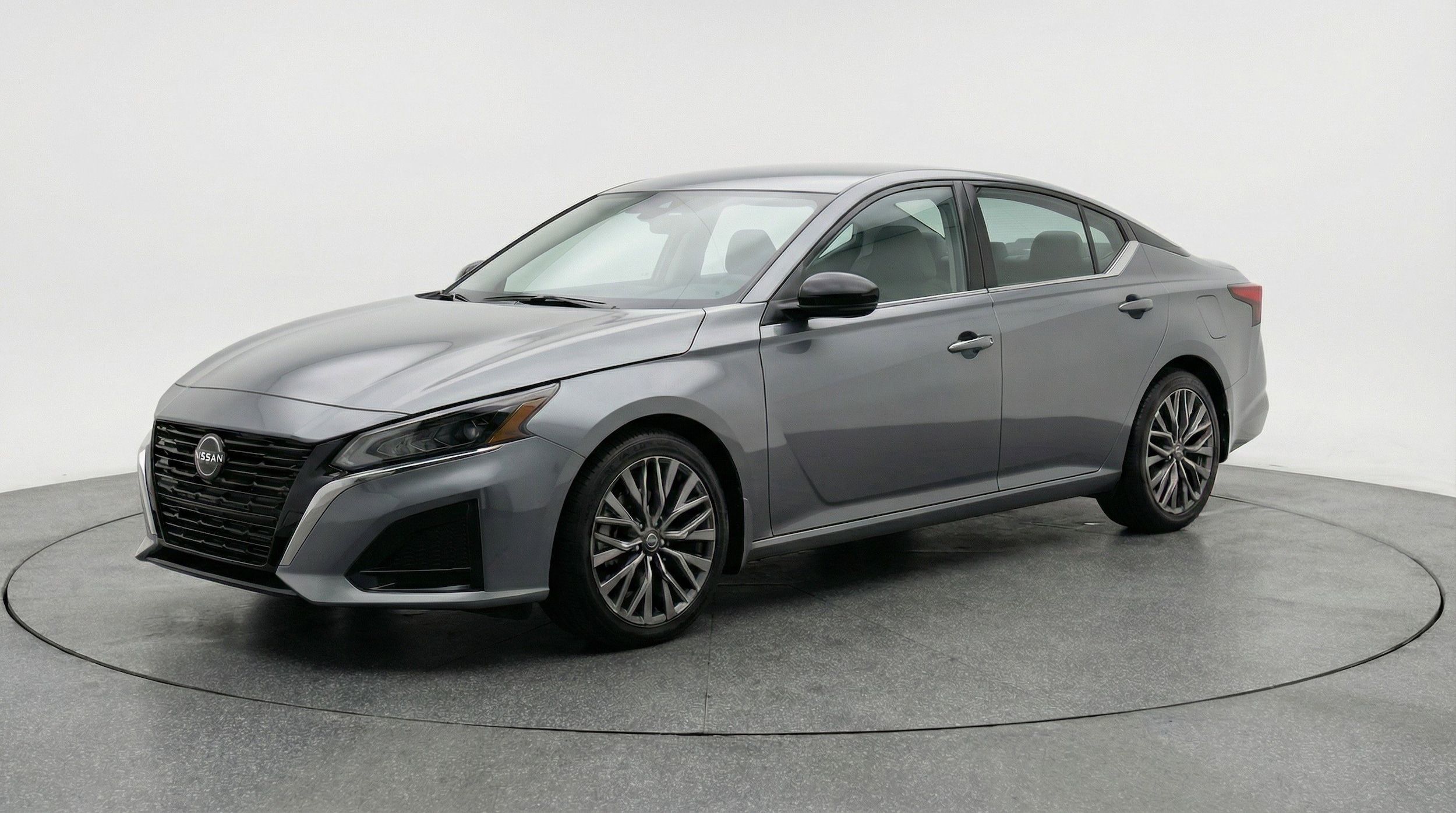 Thumbnail: 2025 Nissan Altima - 3