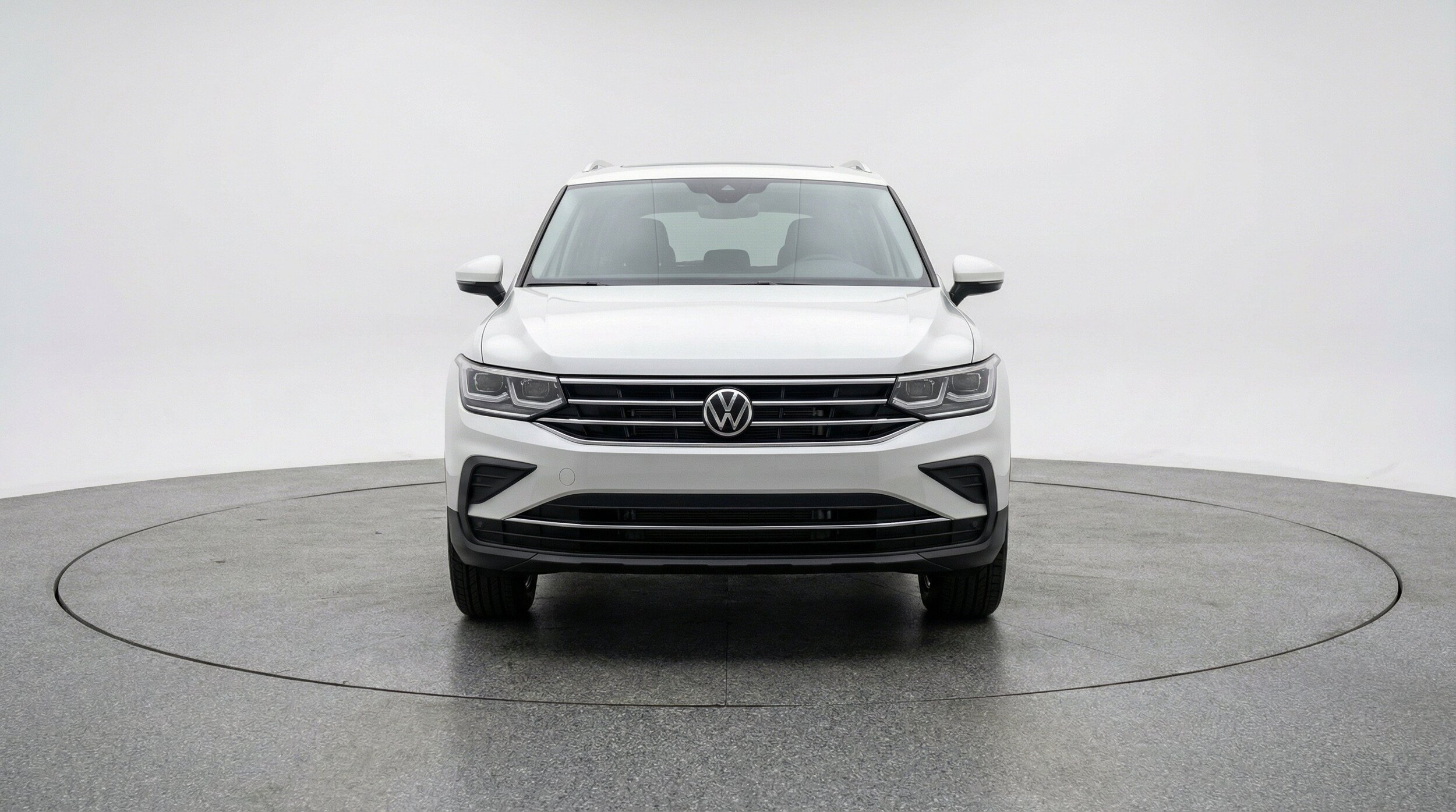 Thumbnail: 2026 Volkswagen Tiguan - 2