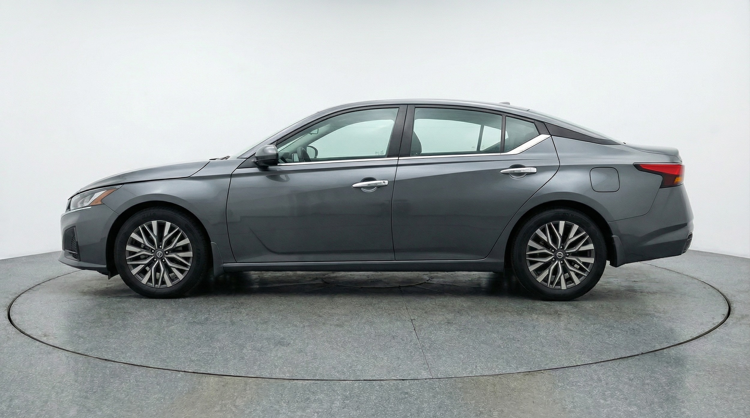 Thumbnail: 2025 Nissan Altima - 4