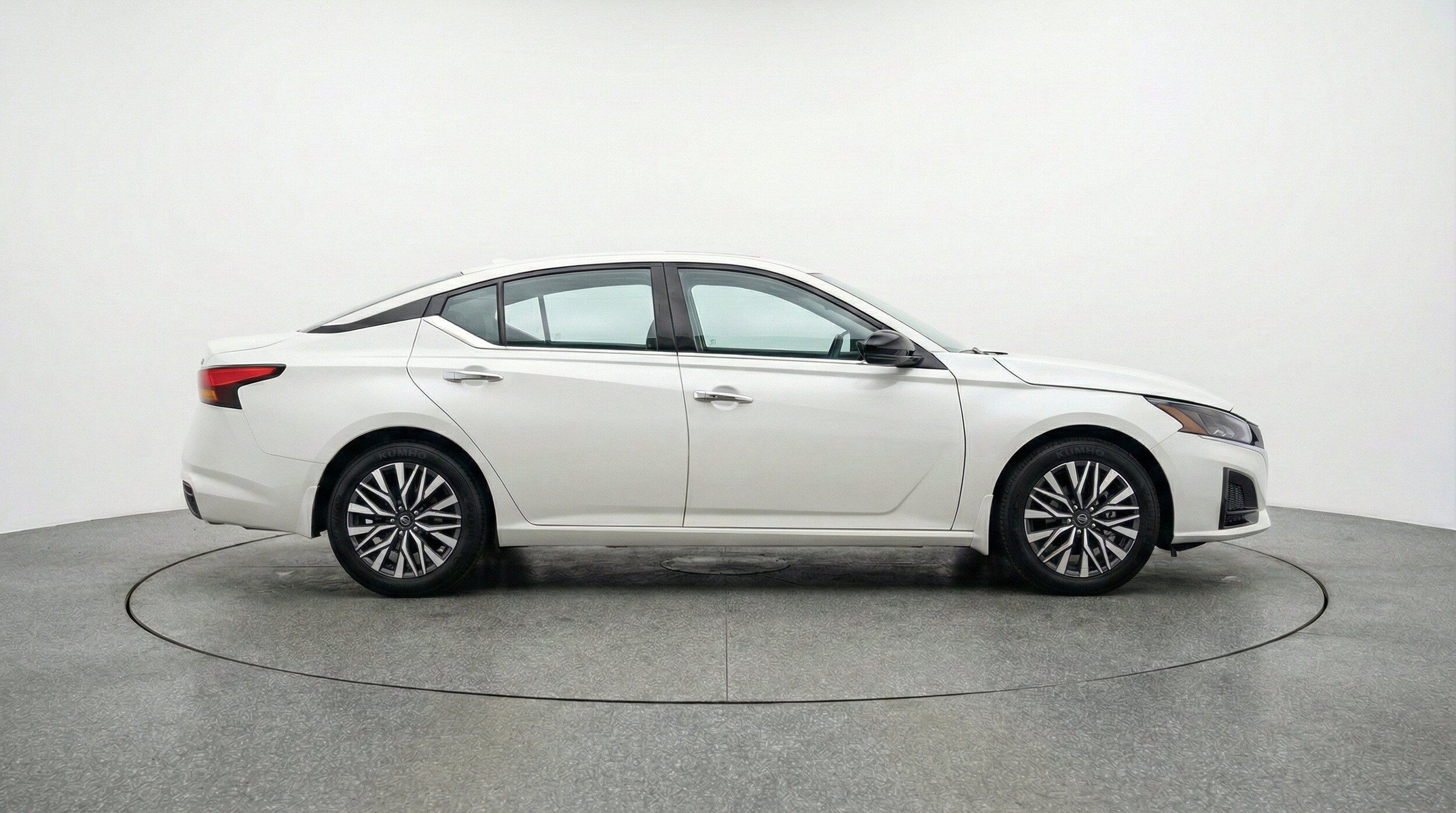 Thumbnail: 2025 Nissan Altima - 11
