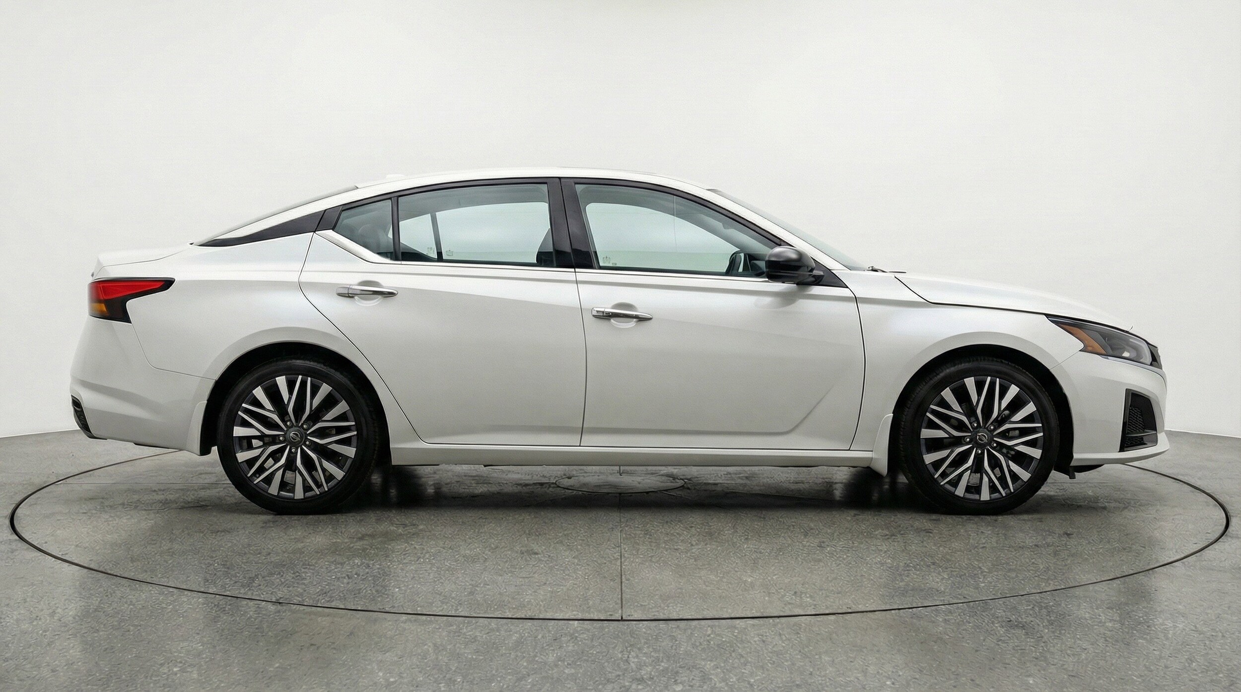 Thumbnail: 2025 Nissan Altima - 11