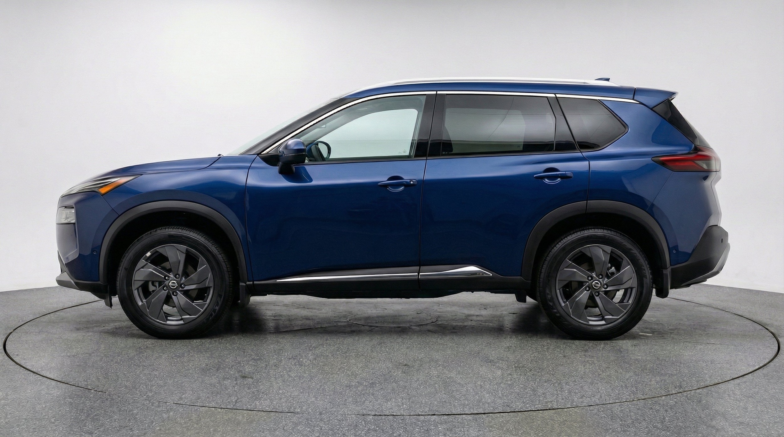 Thumbnail: 2025 Nissan Rogue - 5