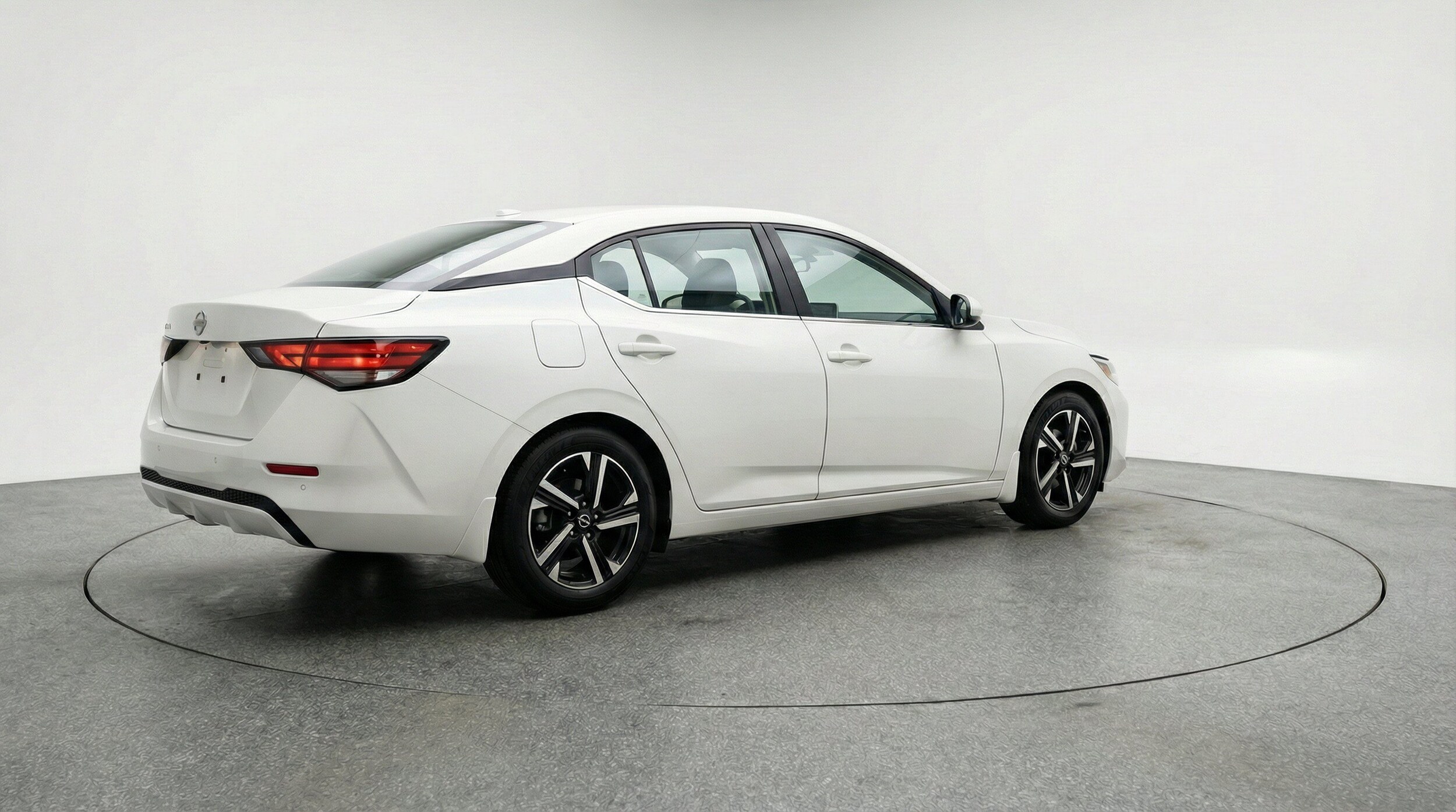 Thumbnail: 2025 Nissan Sentra - 9