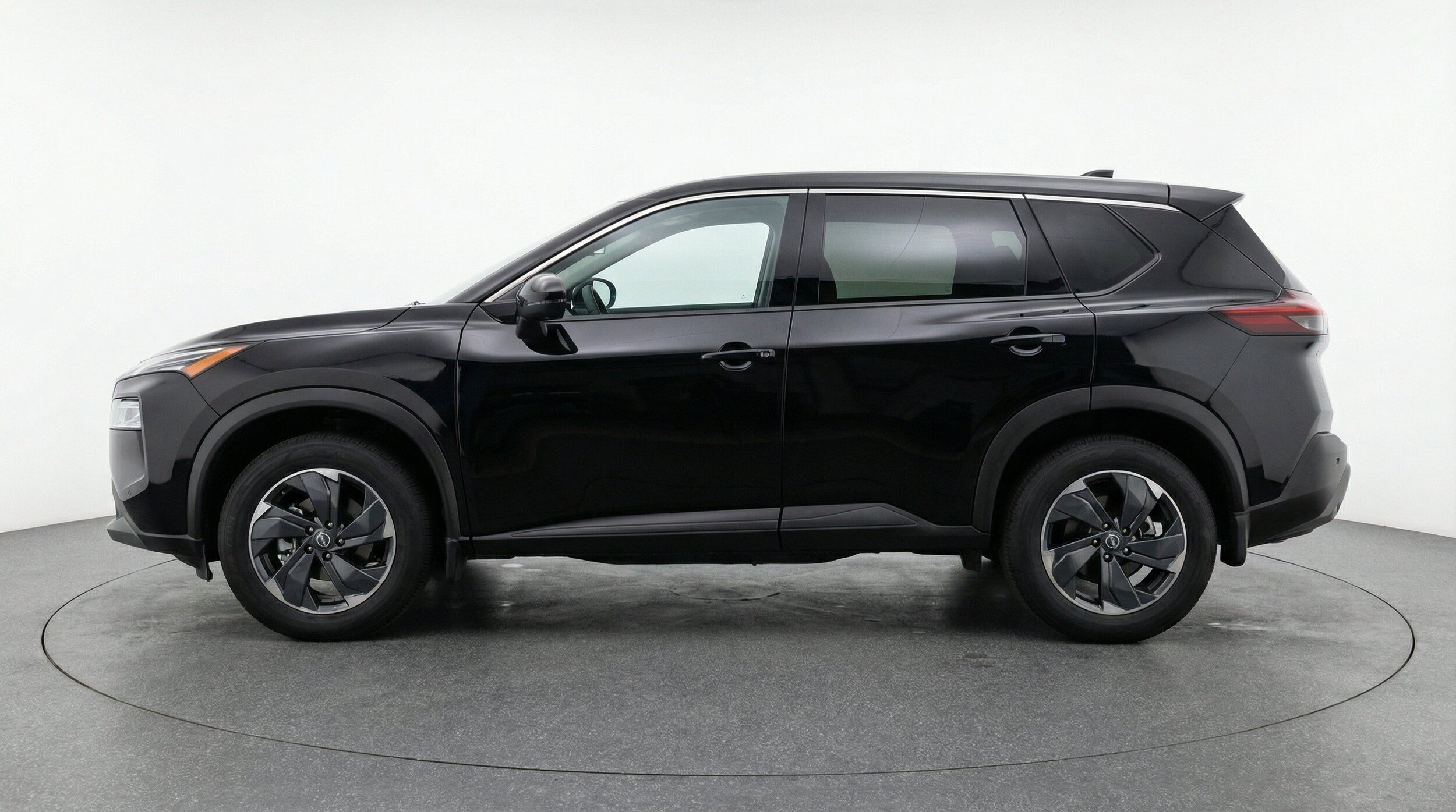 Thumbnail: 2025 Nissan Rogue - 5