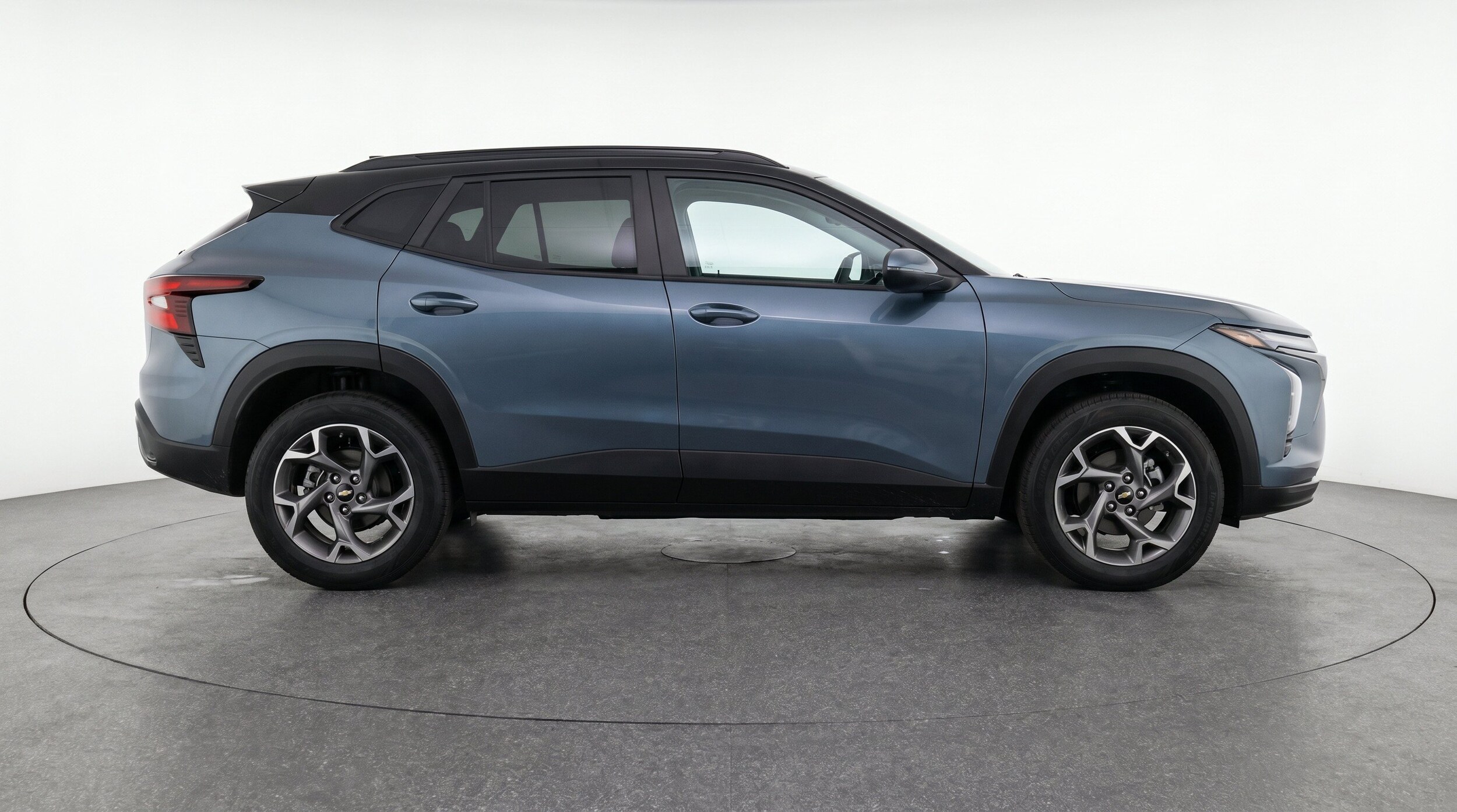 Thumbnail: 2025 Chevrolet Trax - 11