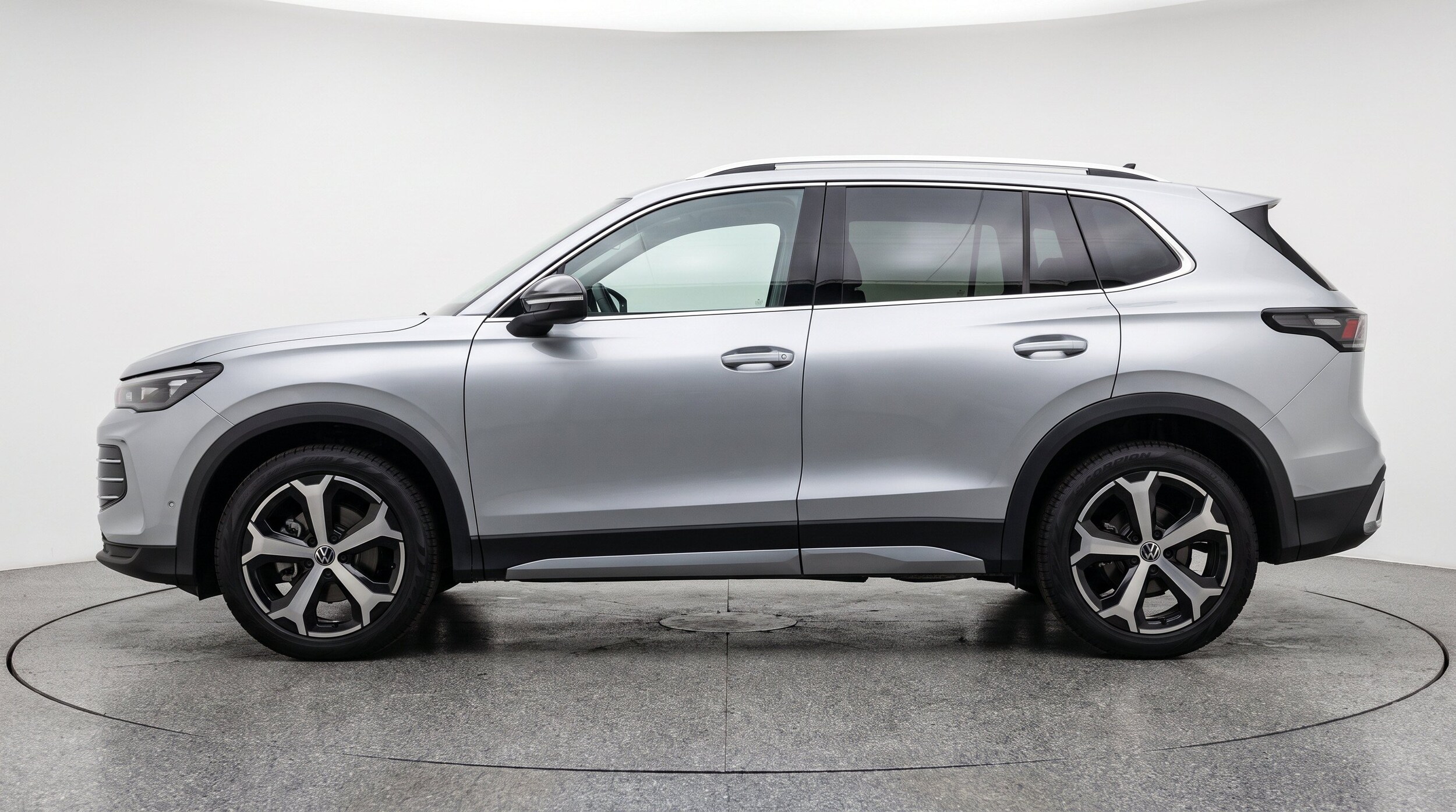 Thumbnail: 2026 Volkswagen Tiguan - 5