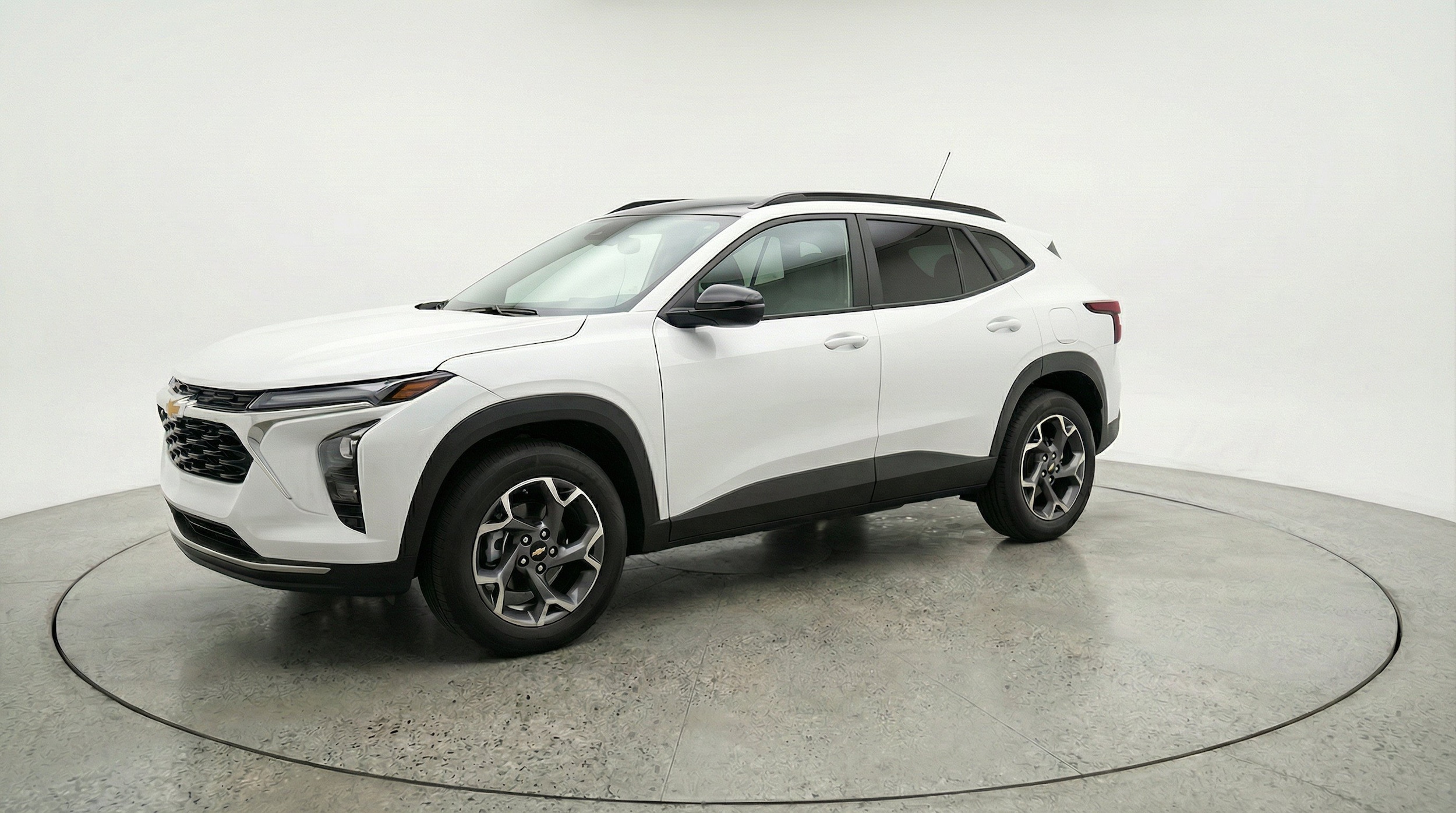 Thumbnail: 2025 Chevrolet Trax - 3