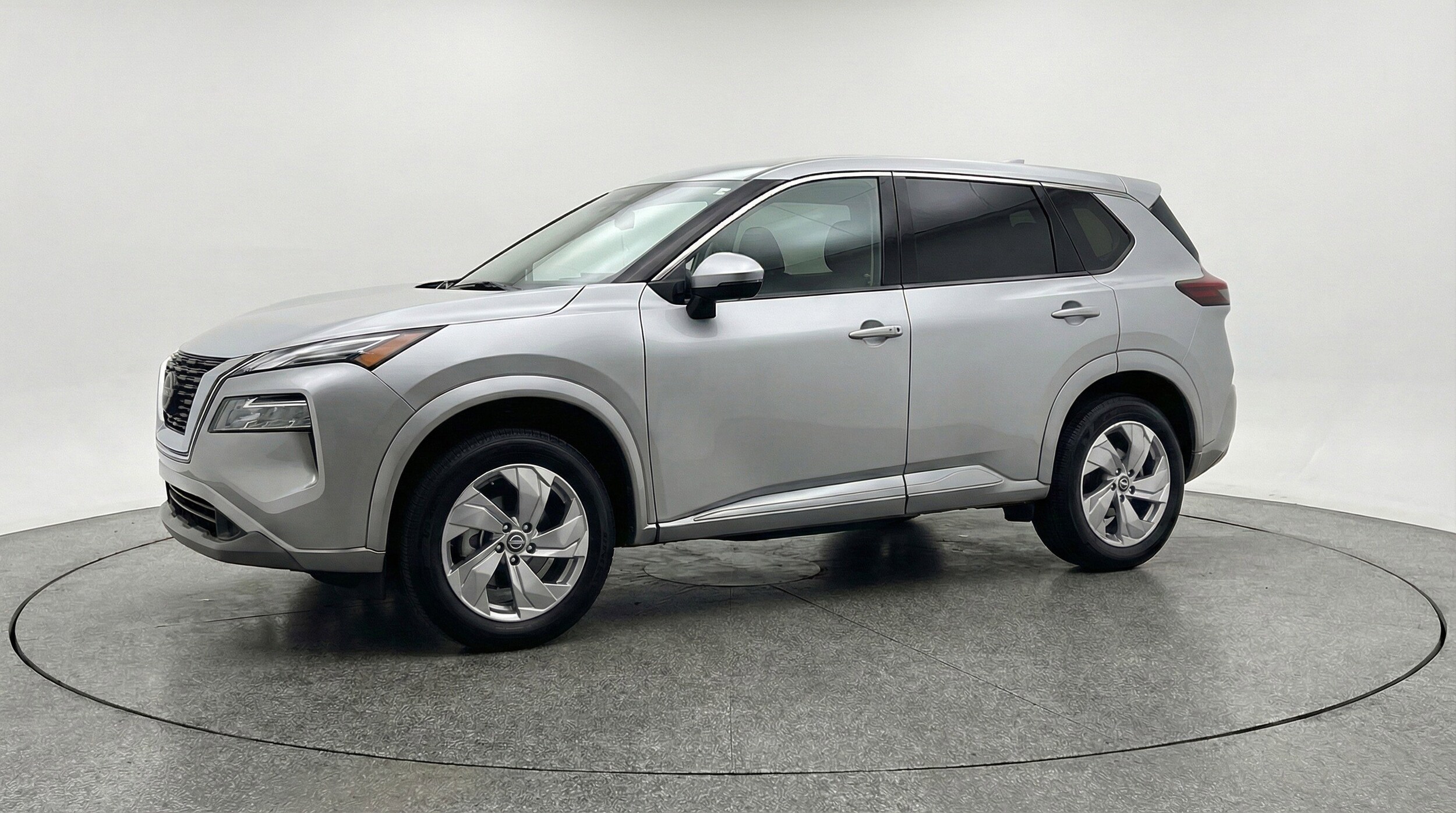 Thumbnail: 2025 Nissan Rogue - 3