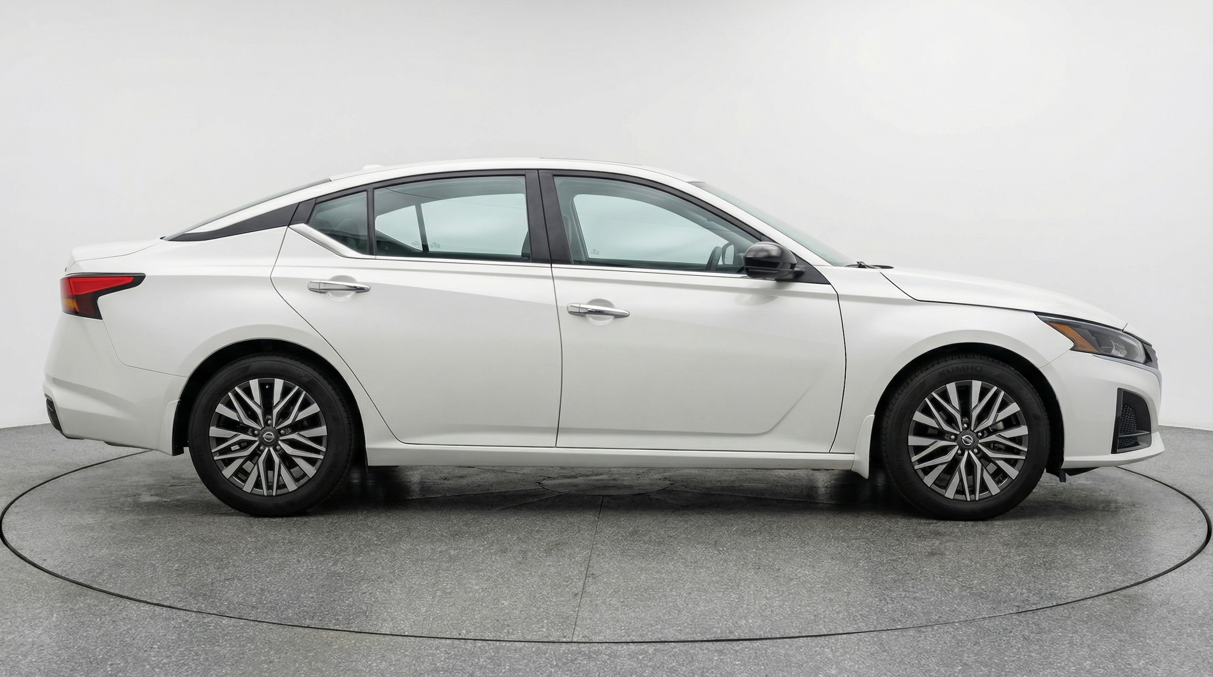 Thumbnail: 2025 Nissan Altima - 8