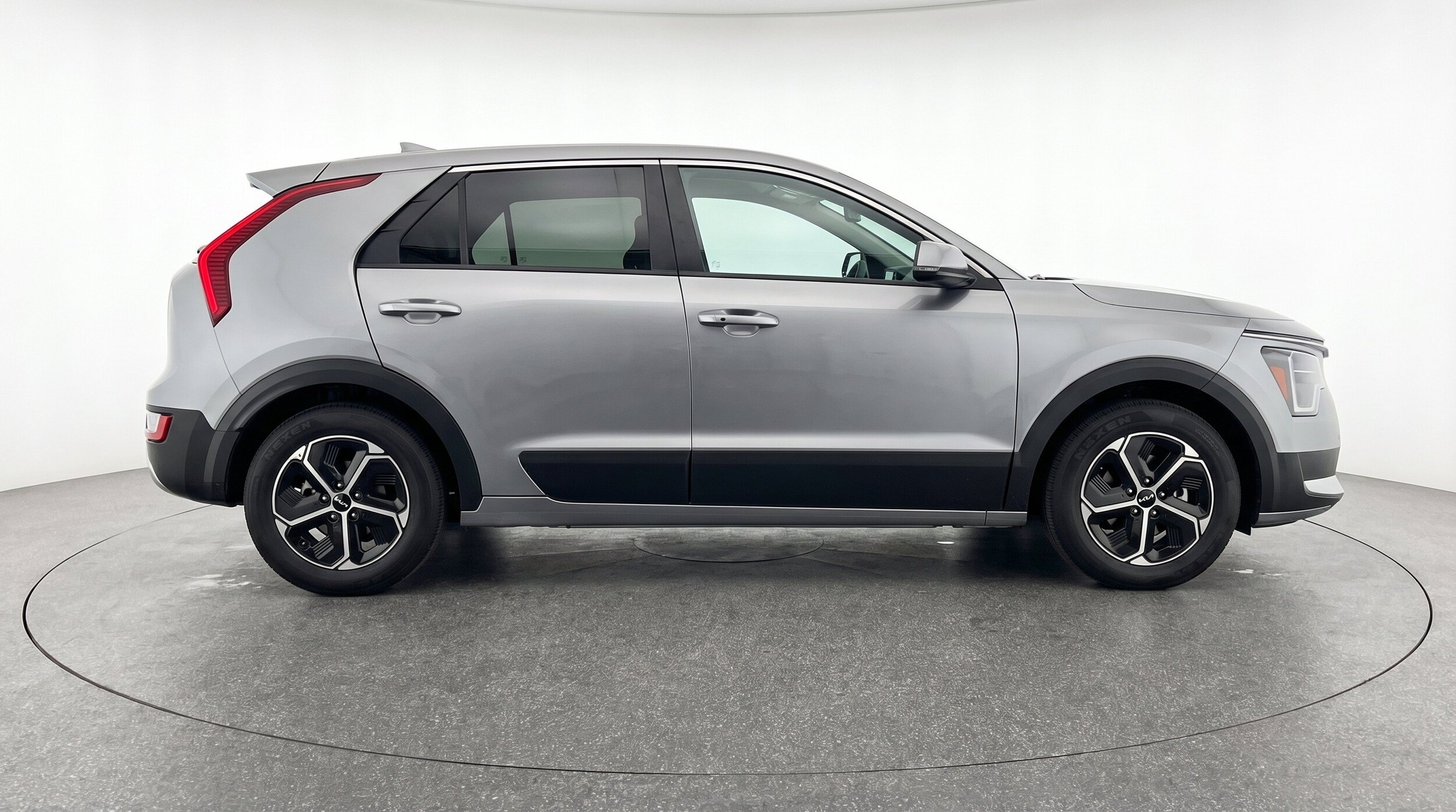 Thumbnail: 2026 Kia Niro - 11