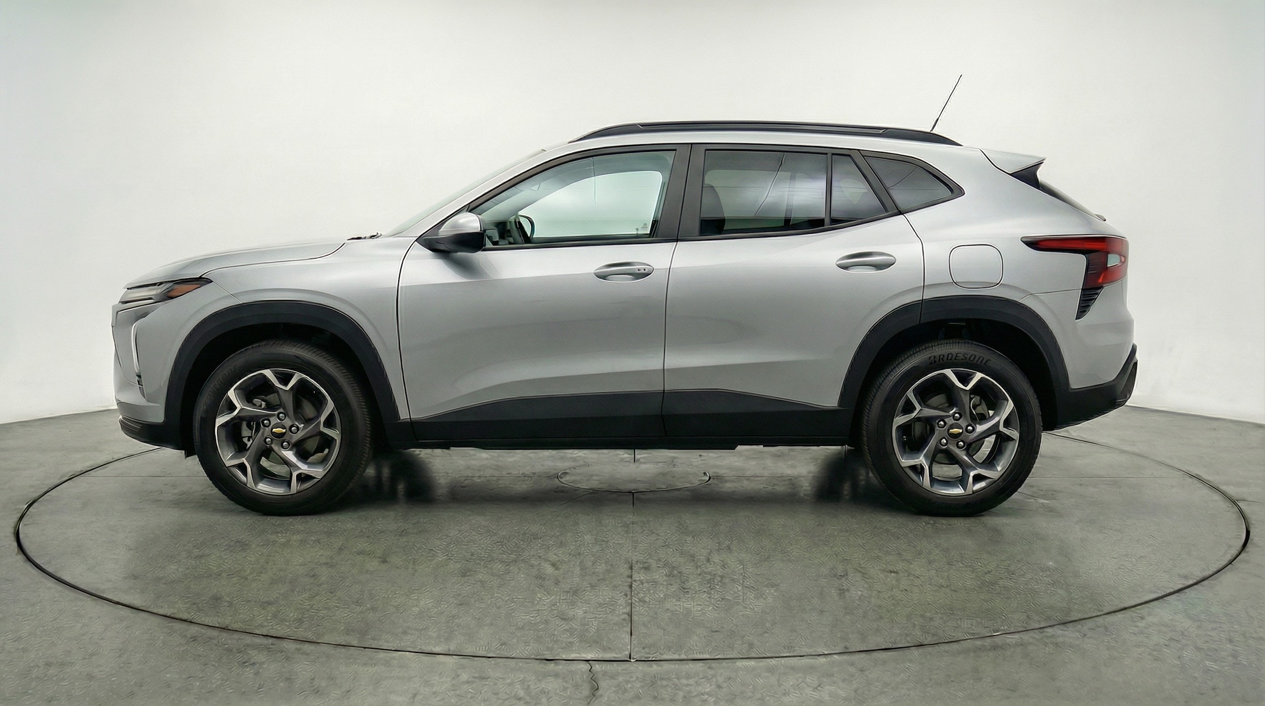 Thumbnail: 2025 Chevrolet Trax - 4