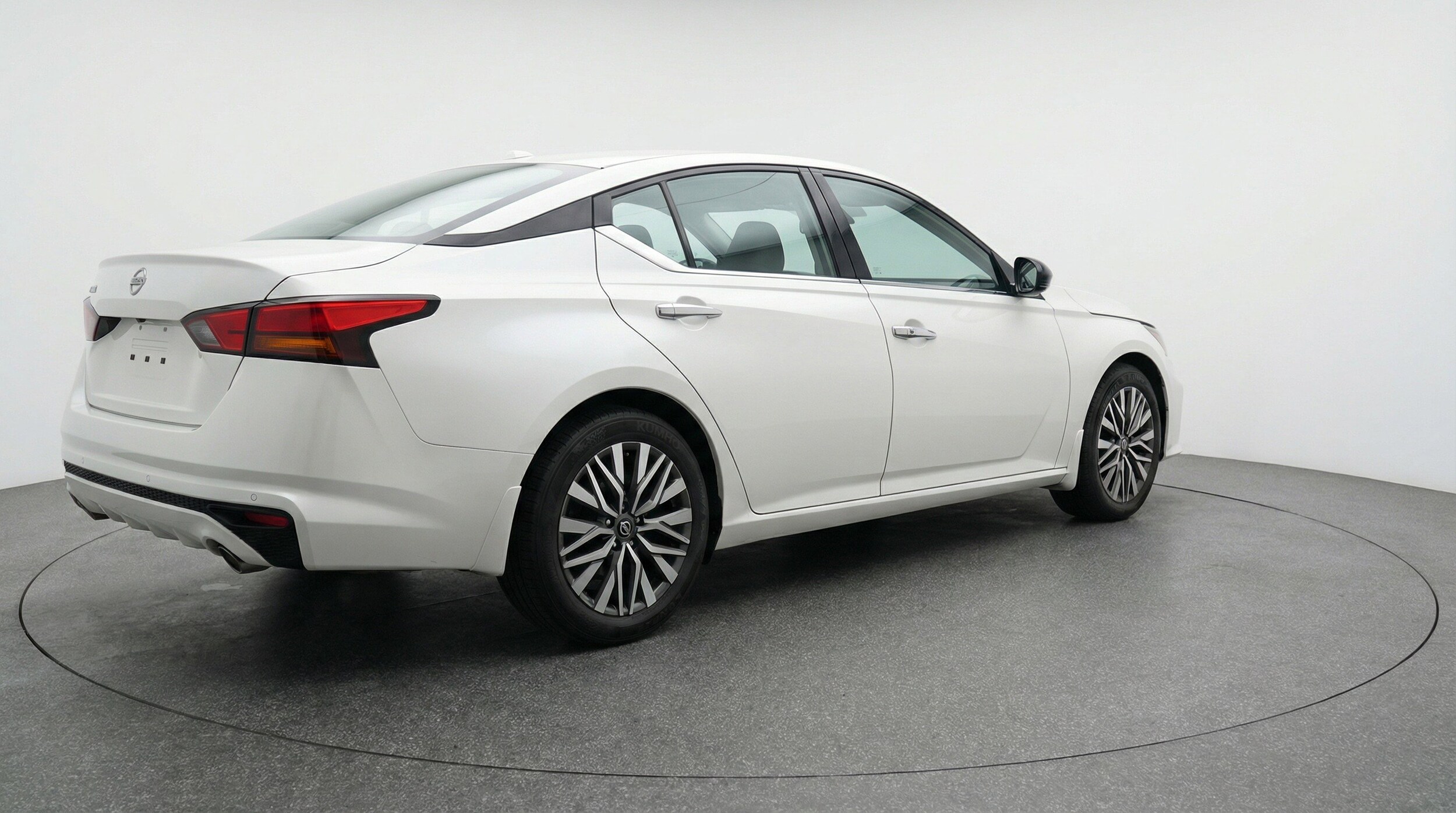 Thumbnail: 2025 Nissan Altima - 9