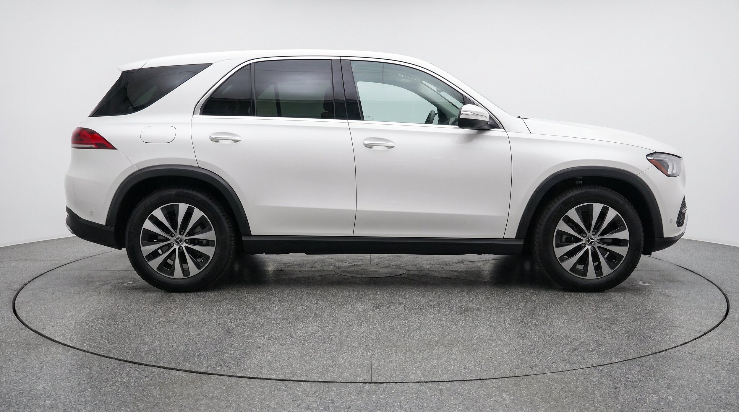 Thumbnail: 2026 Mercedes-Benz GLE - 11