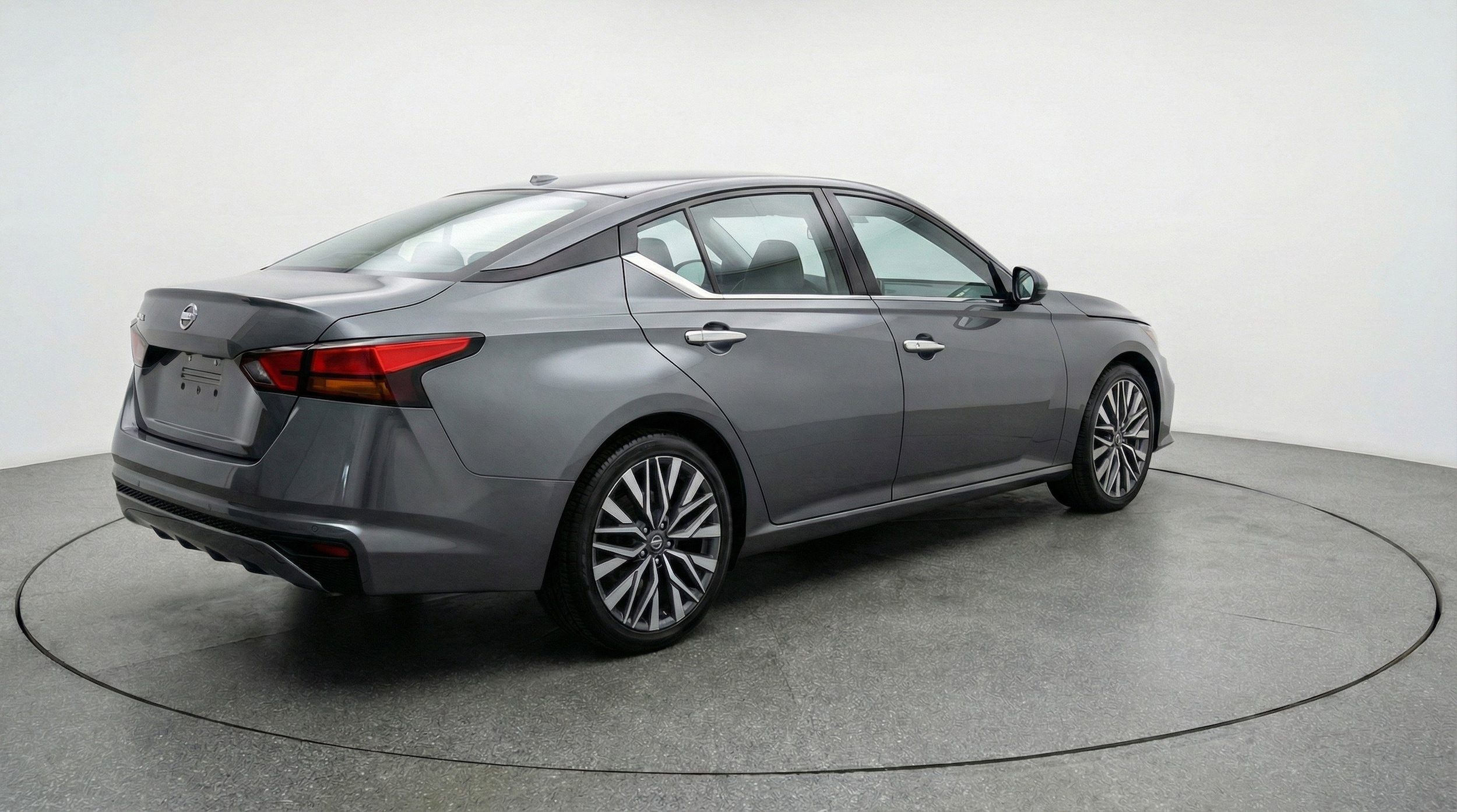 Thumbnail: 2025 Nissan Altima - 9