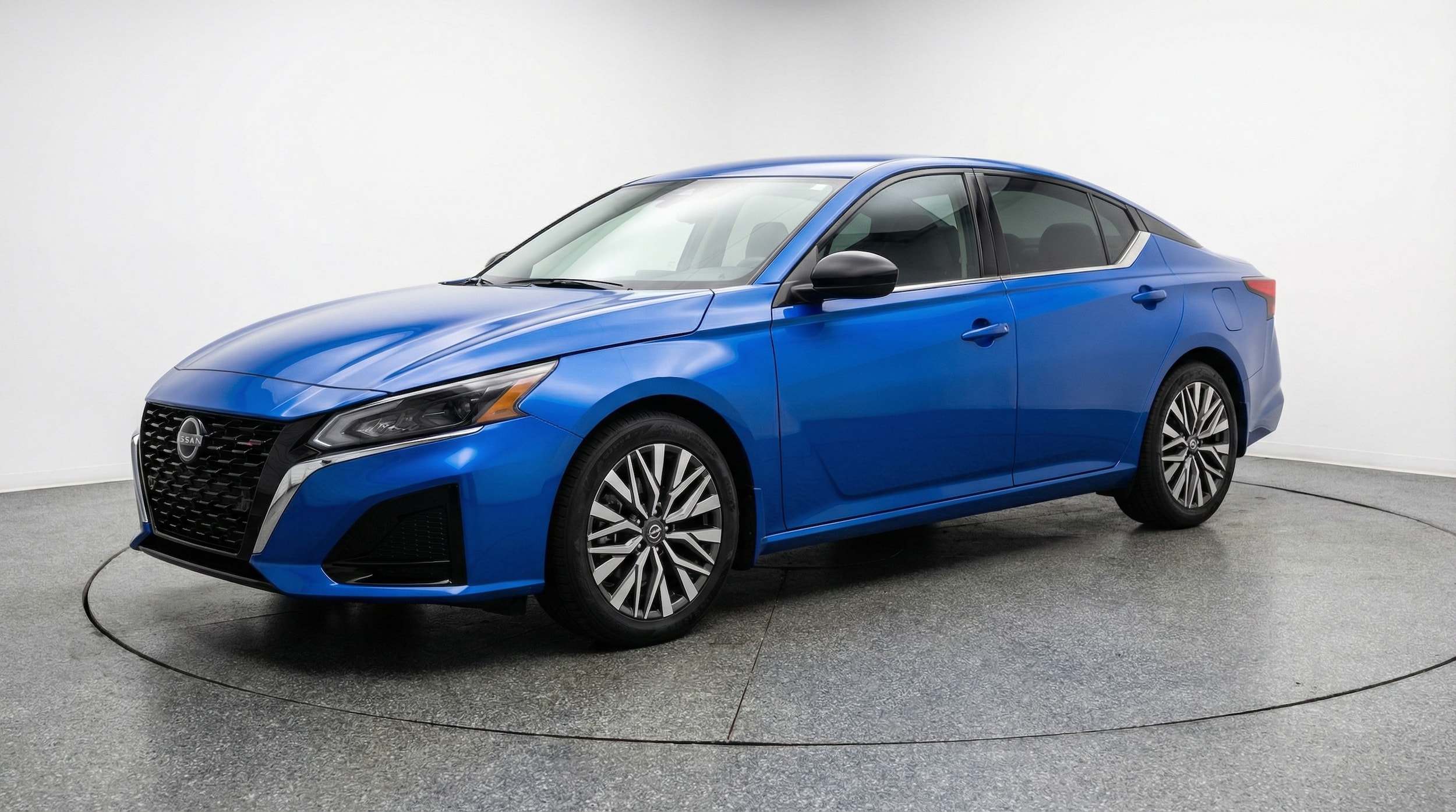 Thumbnail: 2025 Nissan Altima - 3