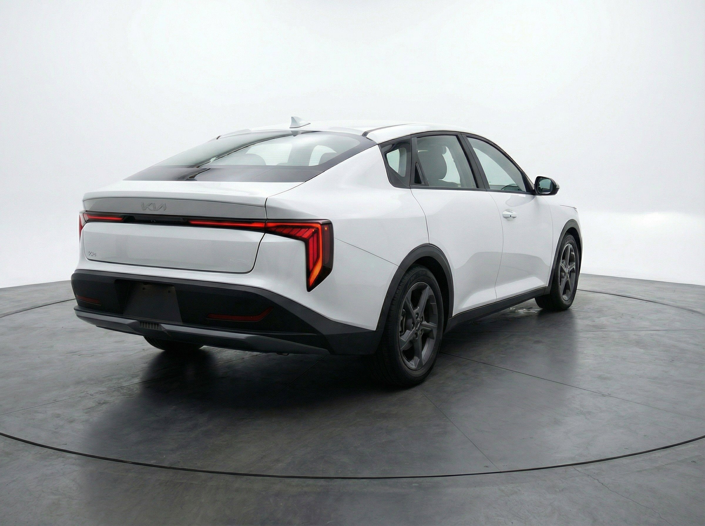 Thumbnail: 2025 Kia K4 - 9