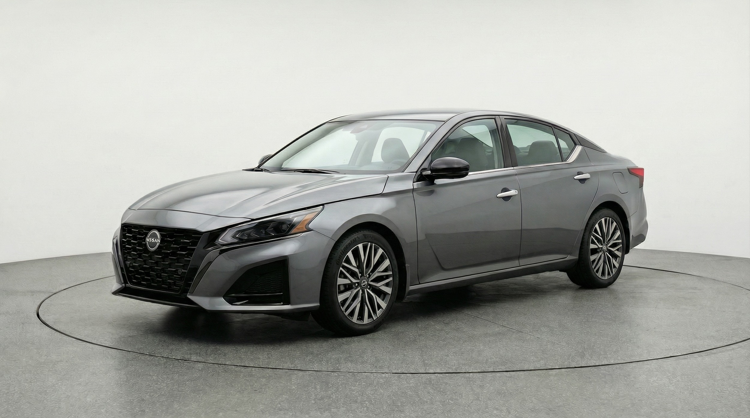 Thumbnail: 2025 Nissan Altima - 3