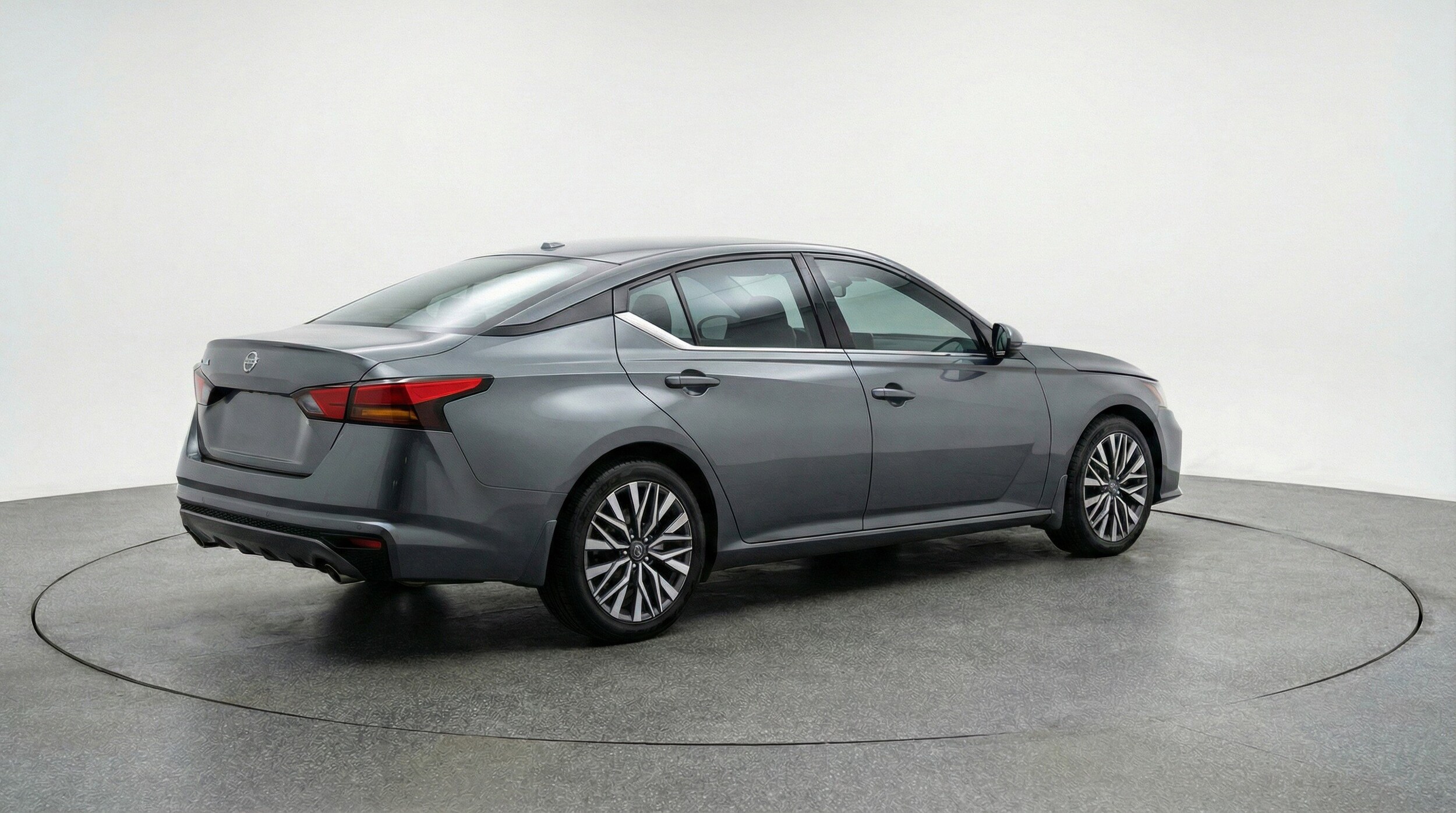 Thumbnail: 2025 Nissan Altima - 9
