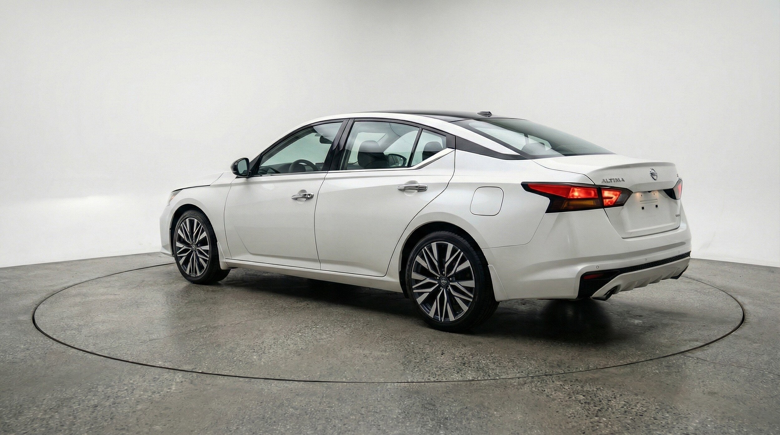 Thumbnail: 2025 Nissan Altima - 6