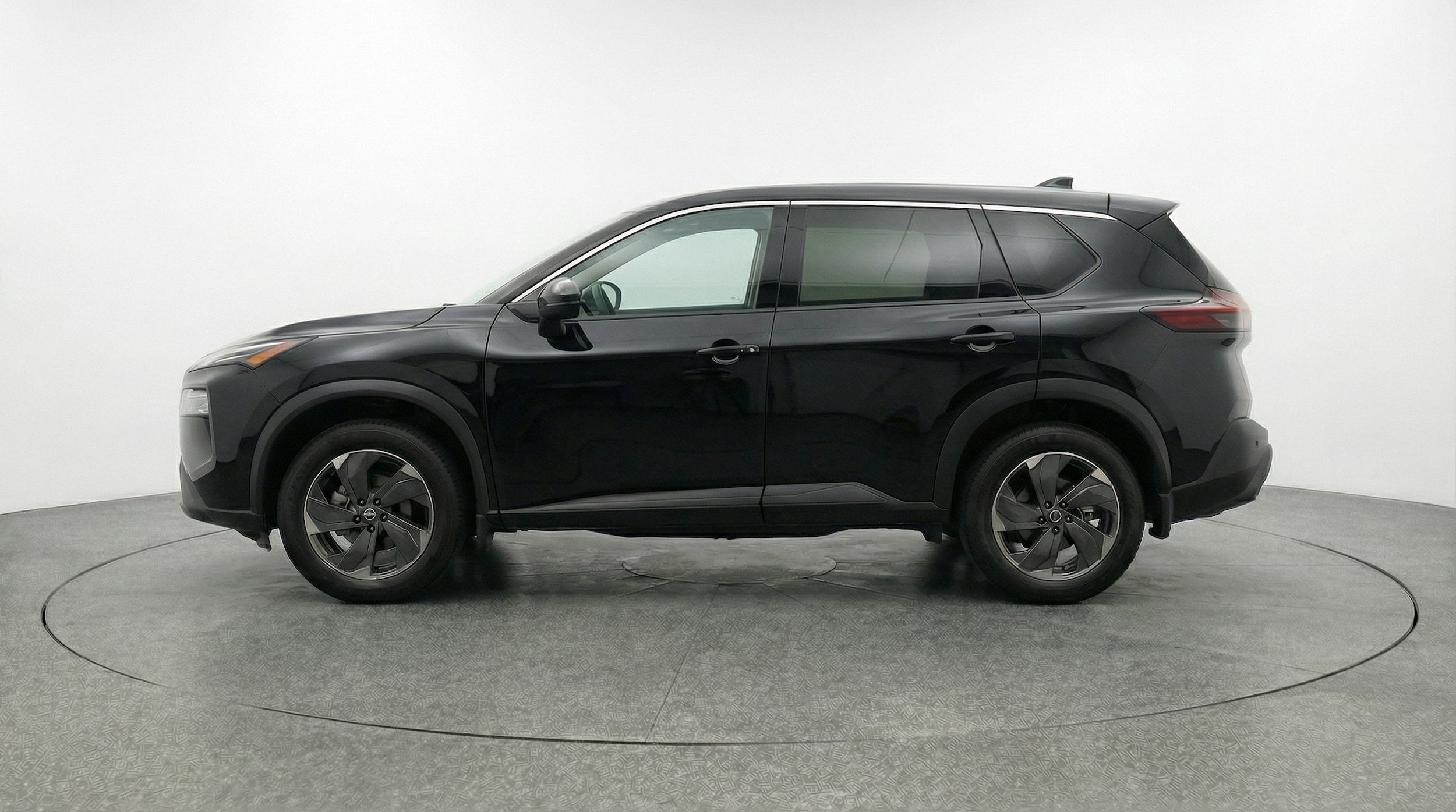 Thumbnail: 2025 Nissan Rogue - 4