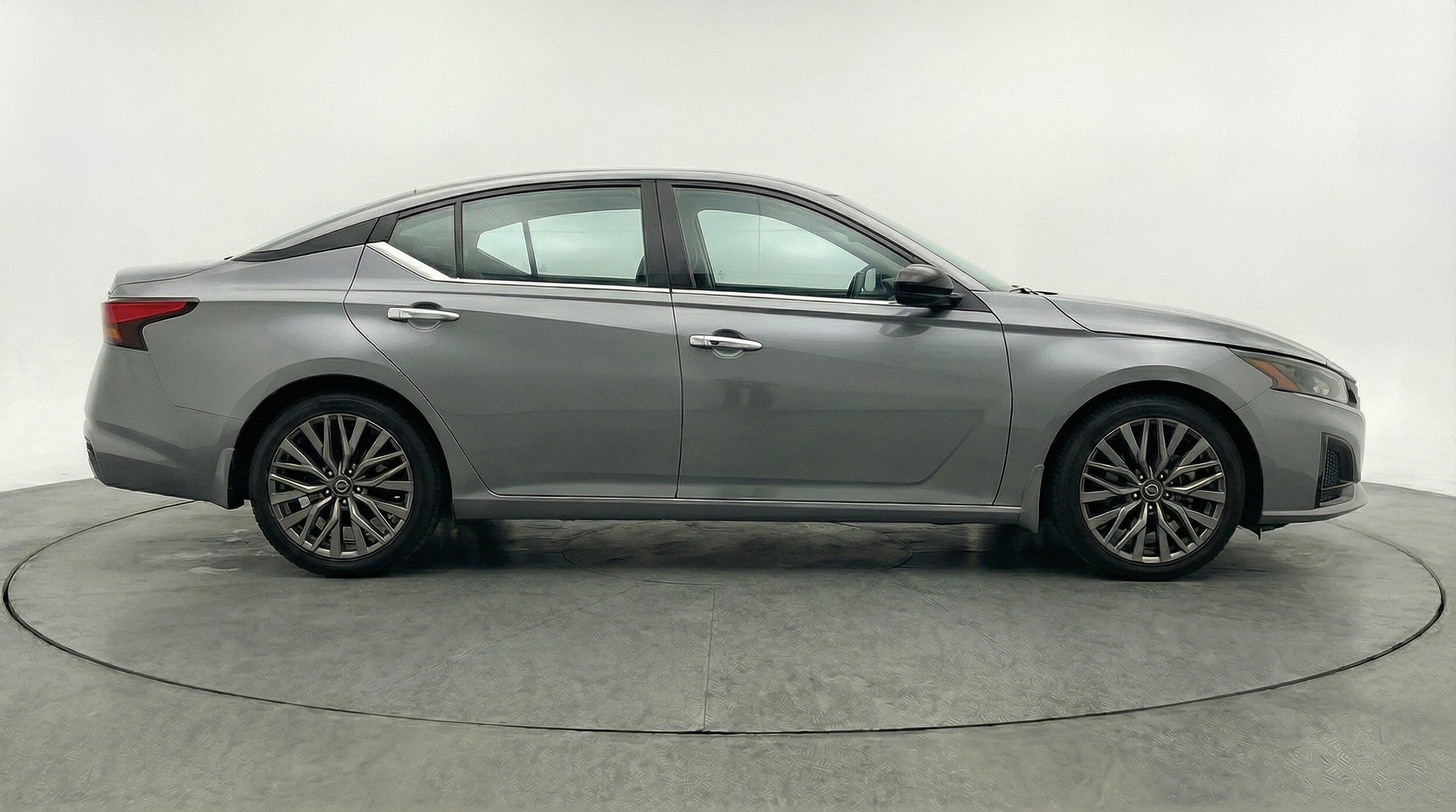 Thumbnail: 2025 Nissan Altima - 11