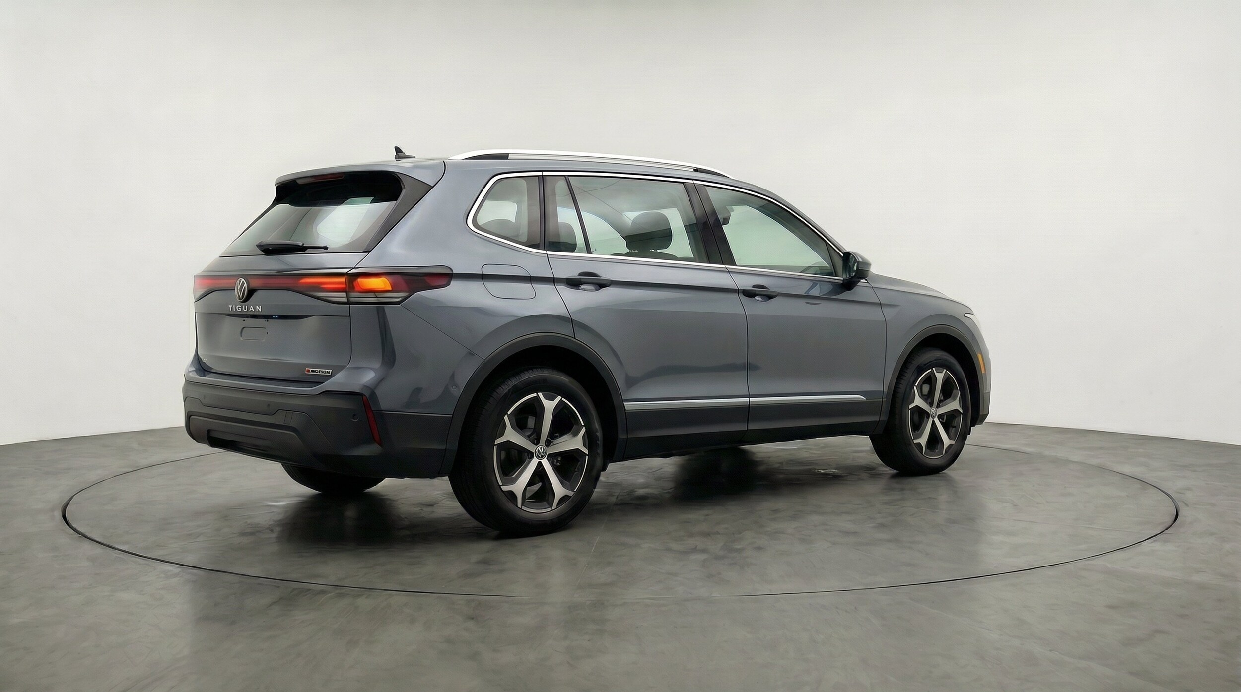 Thumbnail: 2026 Volkswagen Tiguan - 9