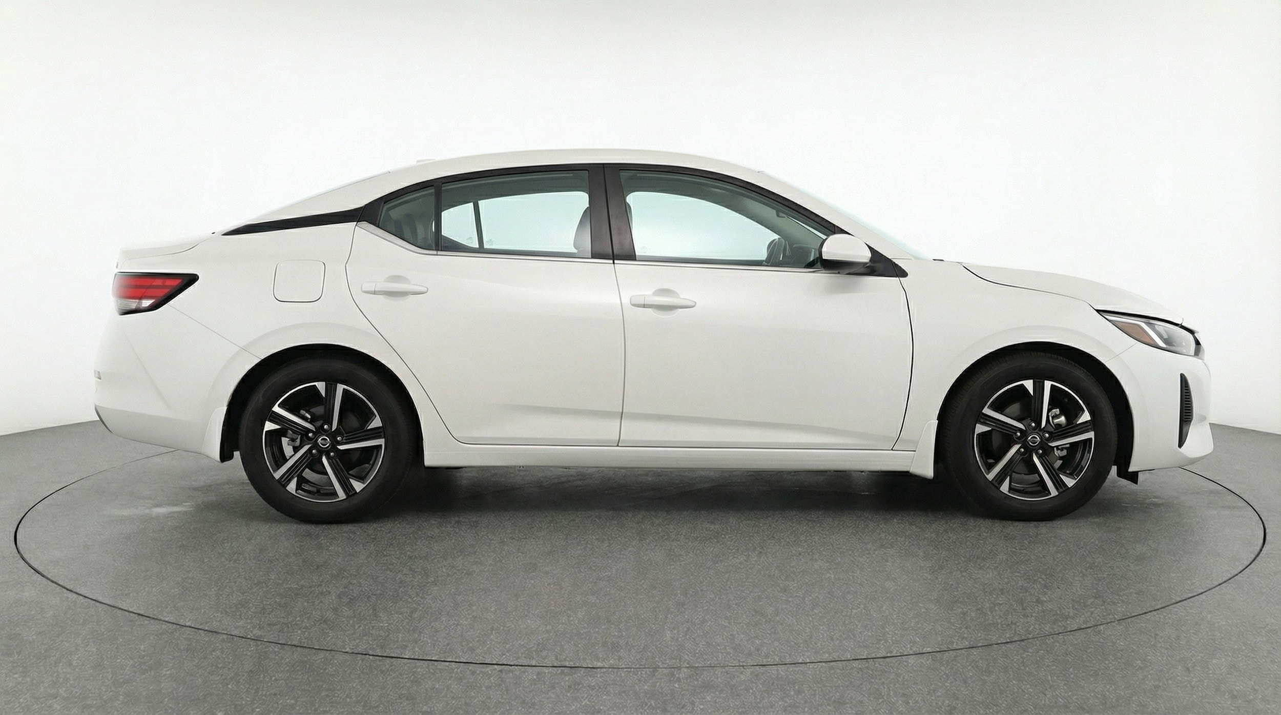 Thumbnail: 2025 Nissan Sentra - 11