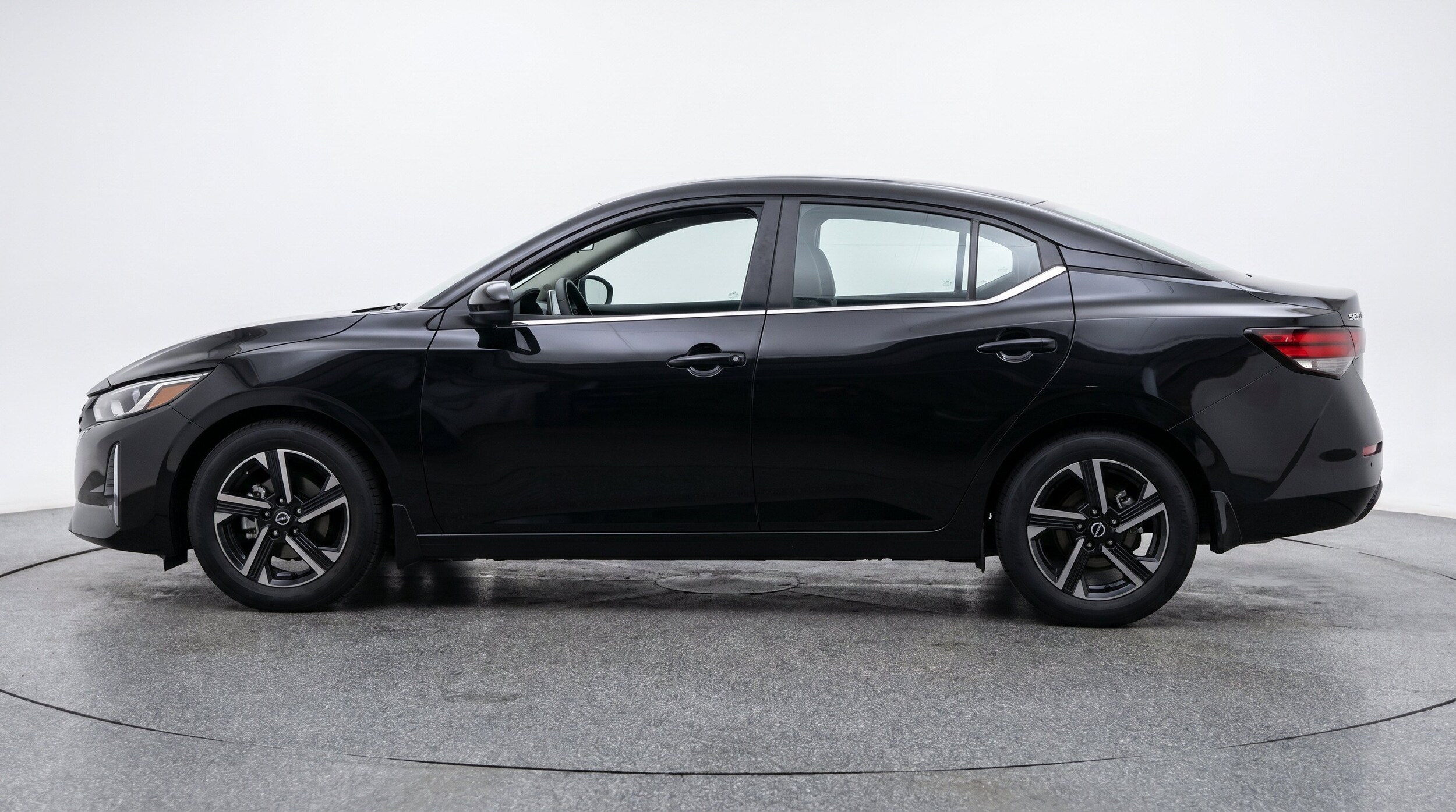 Thumbnail: 2025 Nissan Sentra - 5