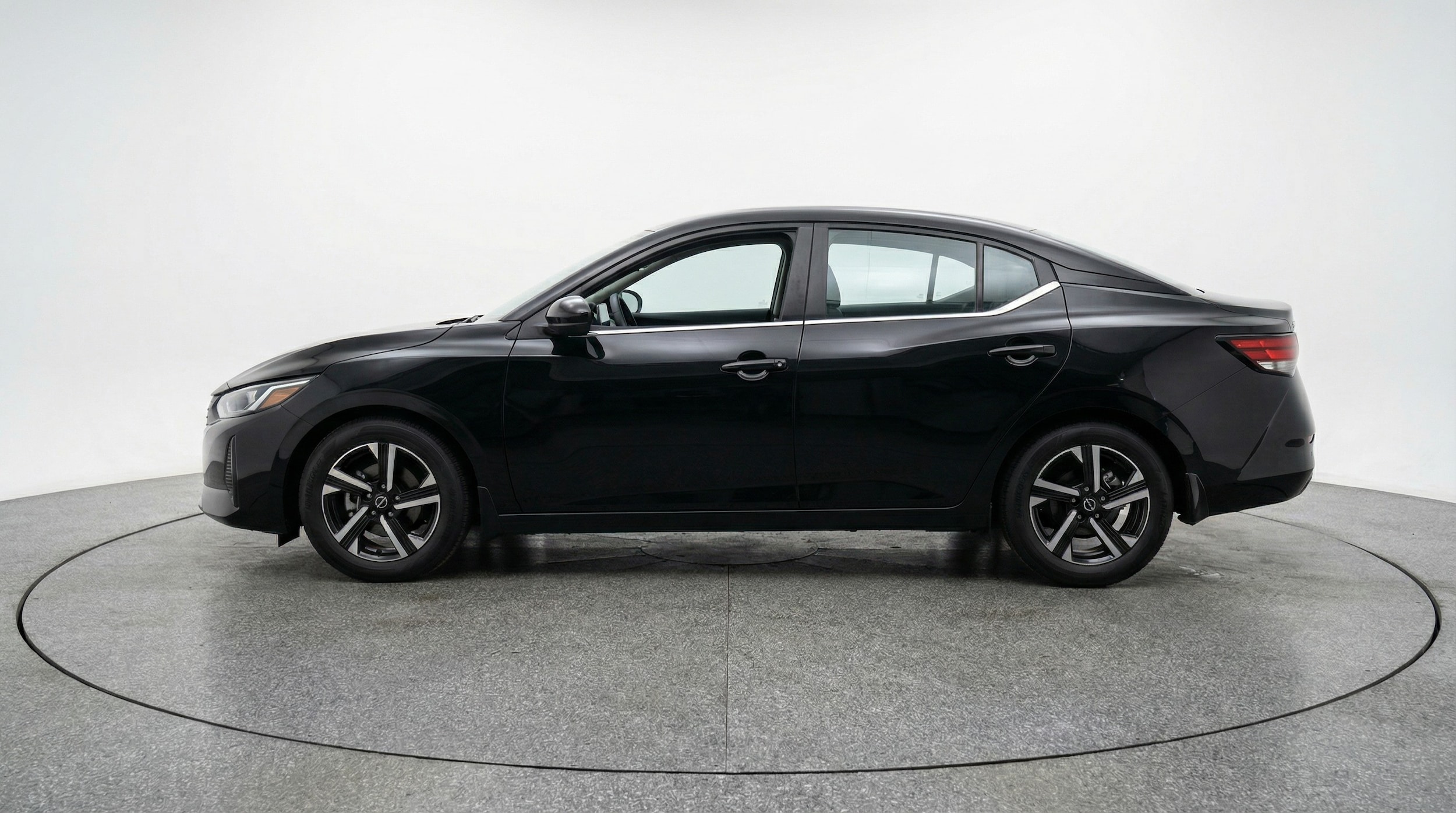 Thumbnail: 2025 Nissan Sentra - 4