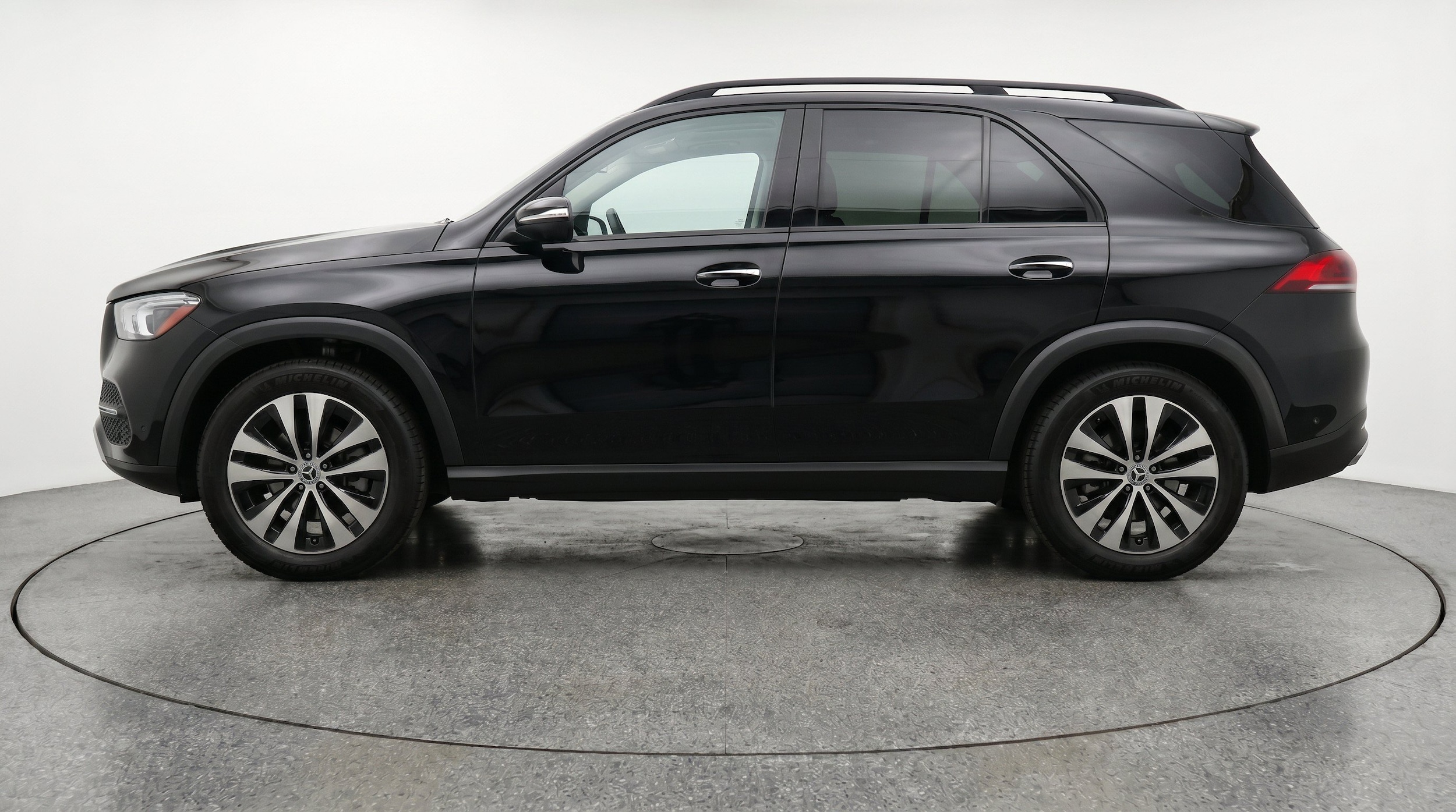 Thumbnail: 2026 Mercedes-Benz GLE - 5