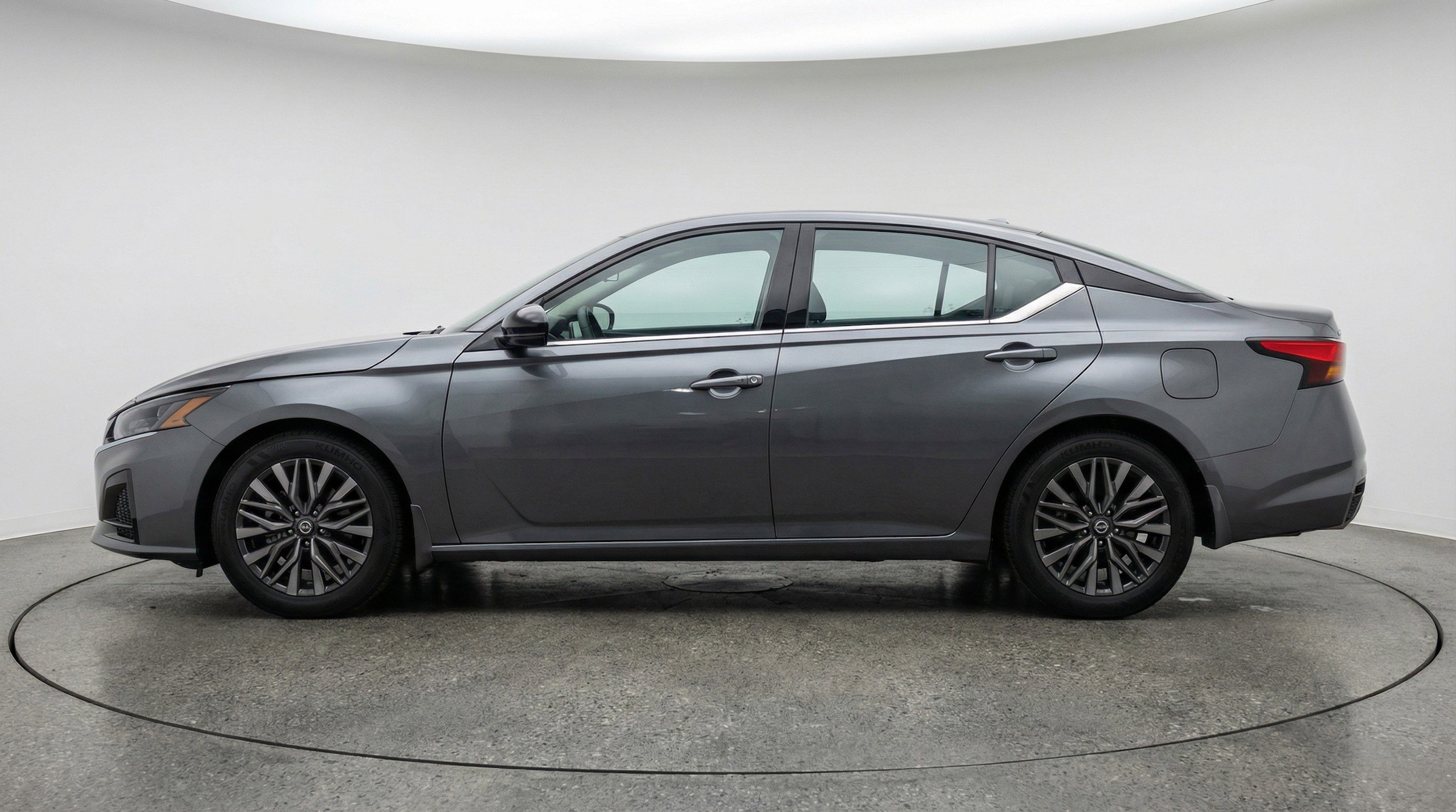 Thumbnail: 2025 Nissan Altima - 5