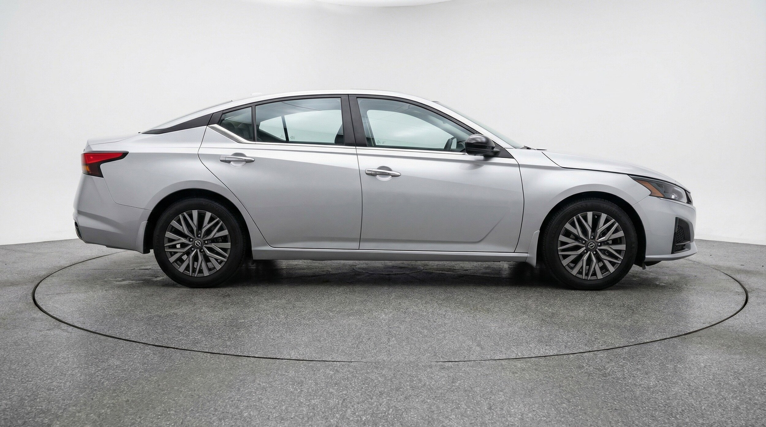 Thumbnail: 2025 Nissan Altima - 11