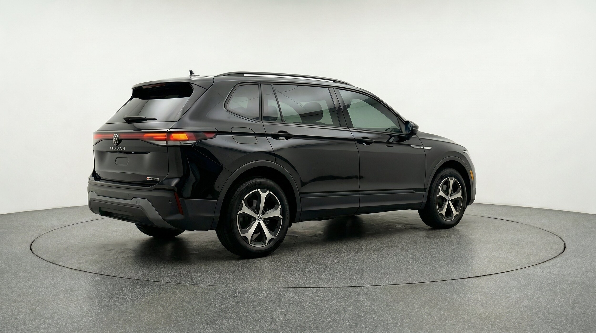 Thumbnail: 2026 Volkswagen Tiguan - 9