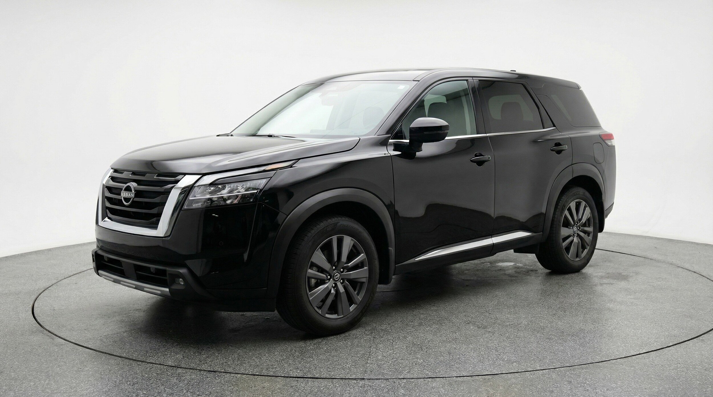 Thumbnail: 2025 Nissan Pathfinder - 3